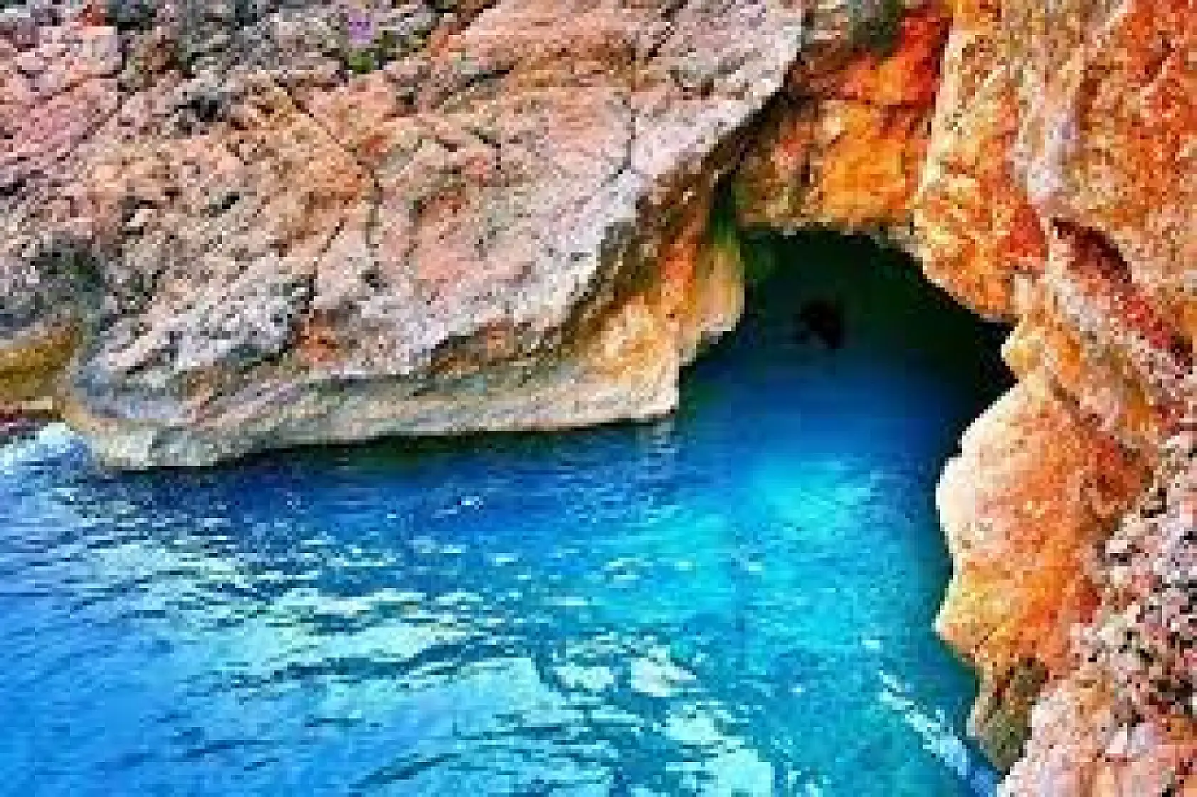 Antalya'da denize girmek için doğa harikası 5 plaj!