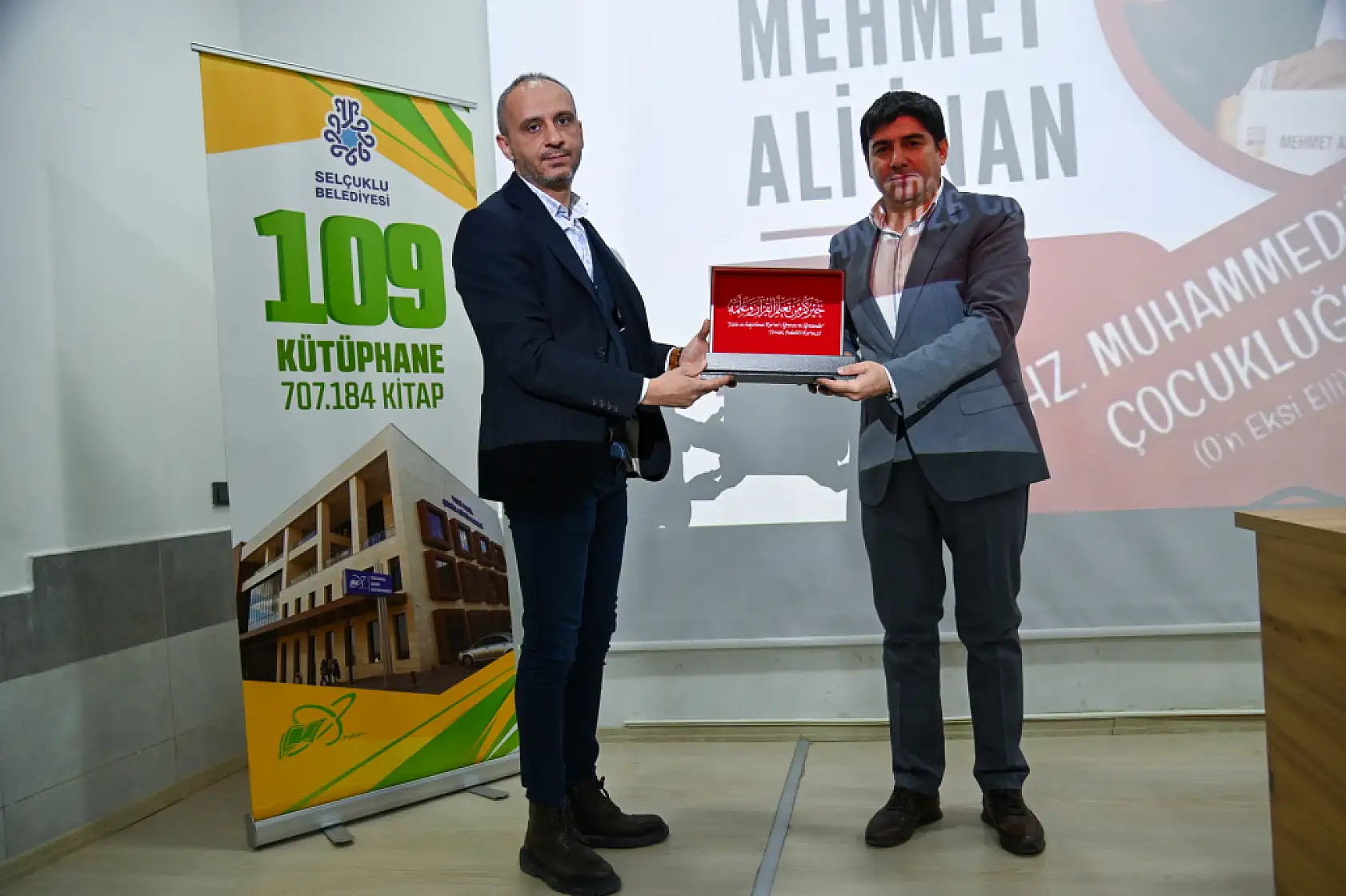 Konya'da dikkat çeken proje: Okumadığın Gün Karanlıktasın
