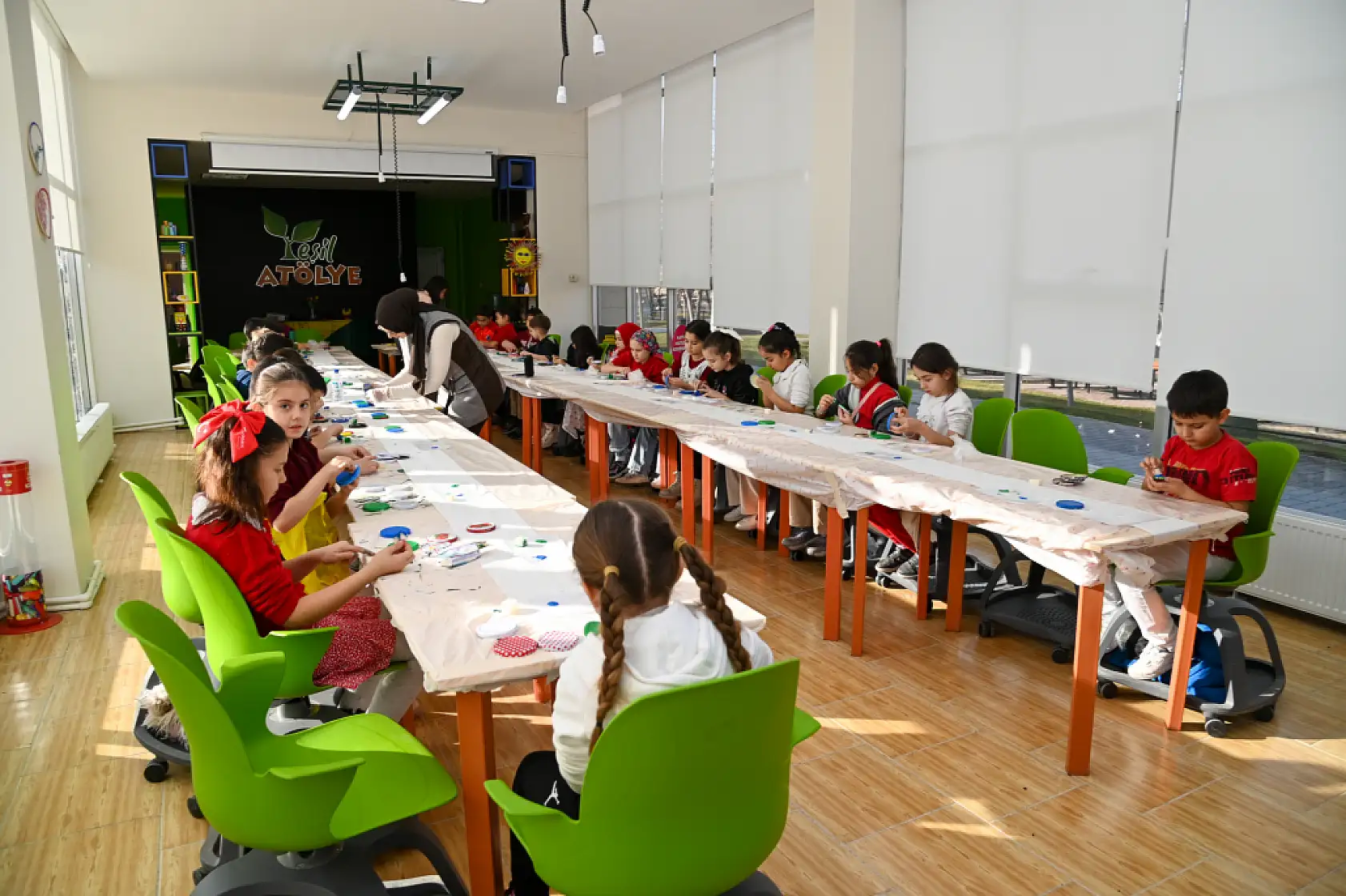 Konya'da minikler geri dönüşümü atölyede öğrendi