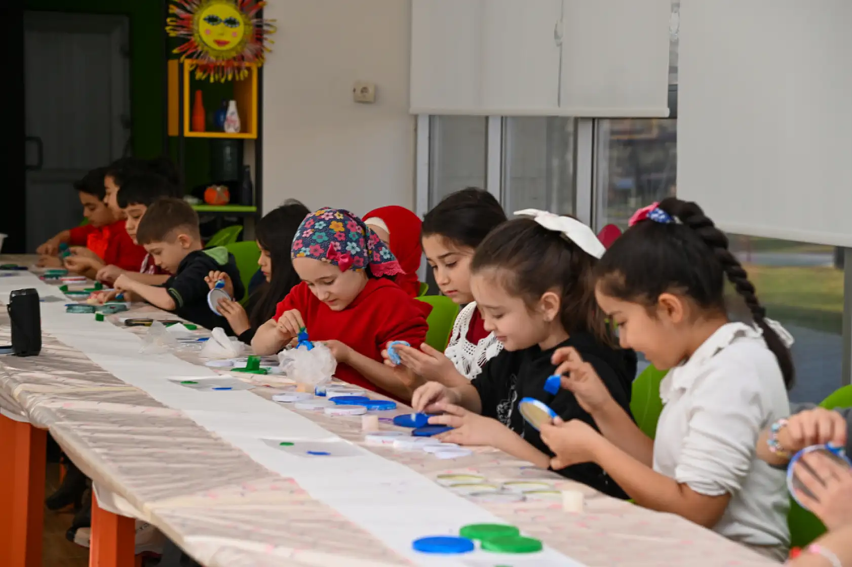 Konya'da minikler geri dönüşümü atölyede öğrendi