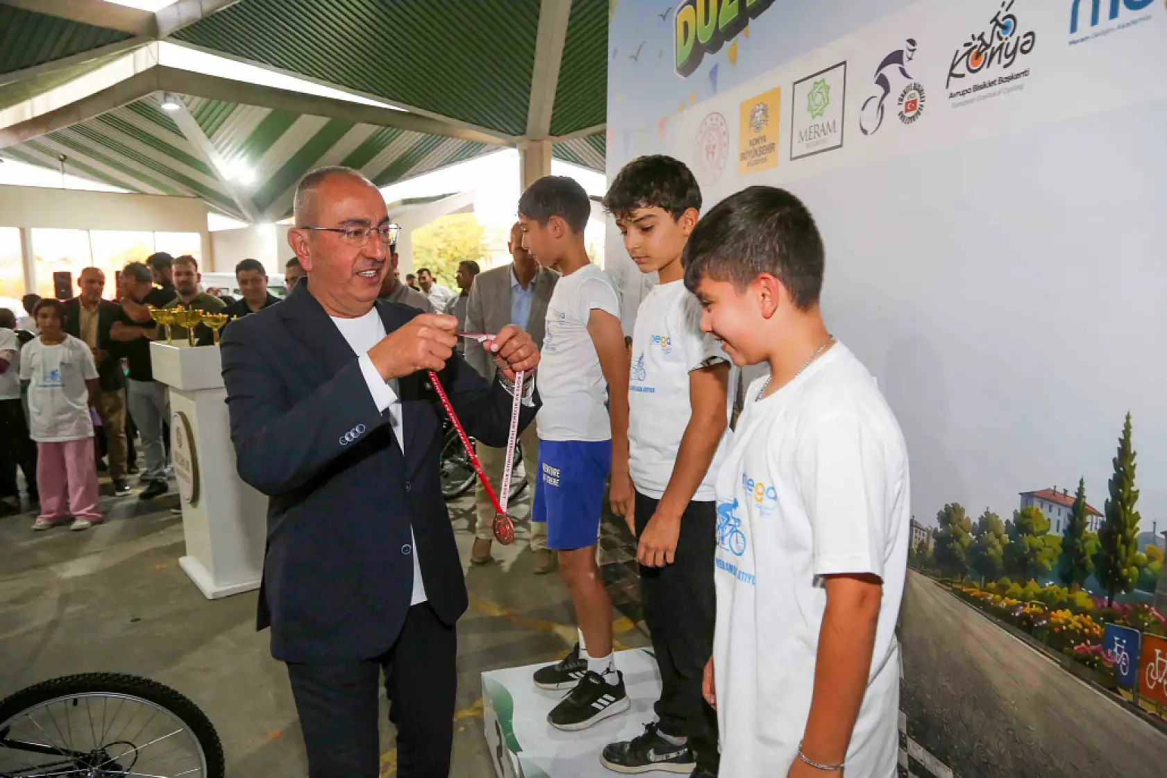 Konya'da çocukların bisiklet heyecanı mahalleleri sardı