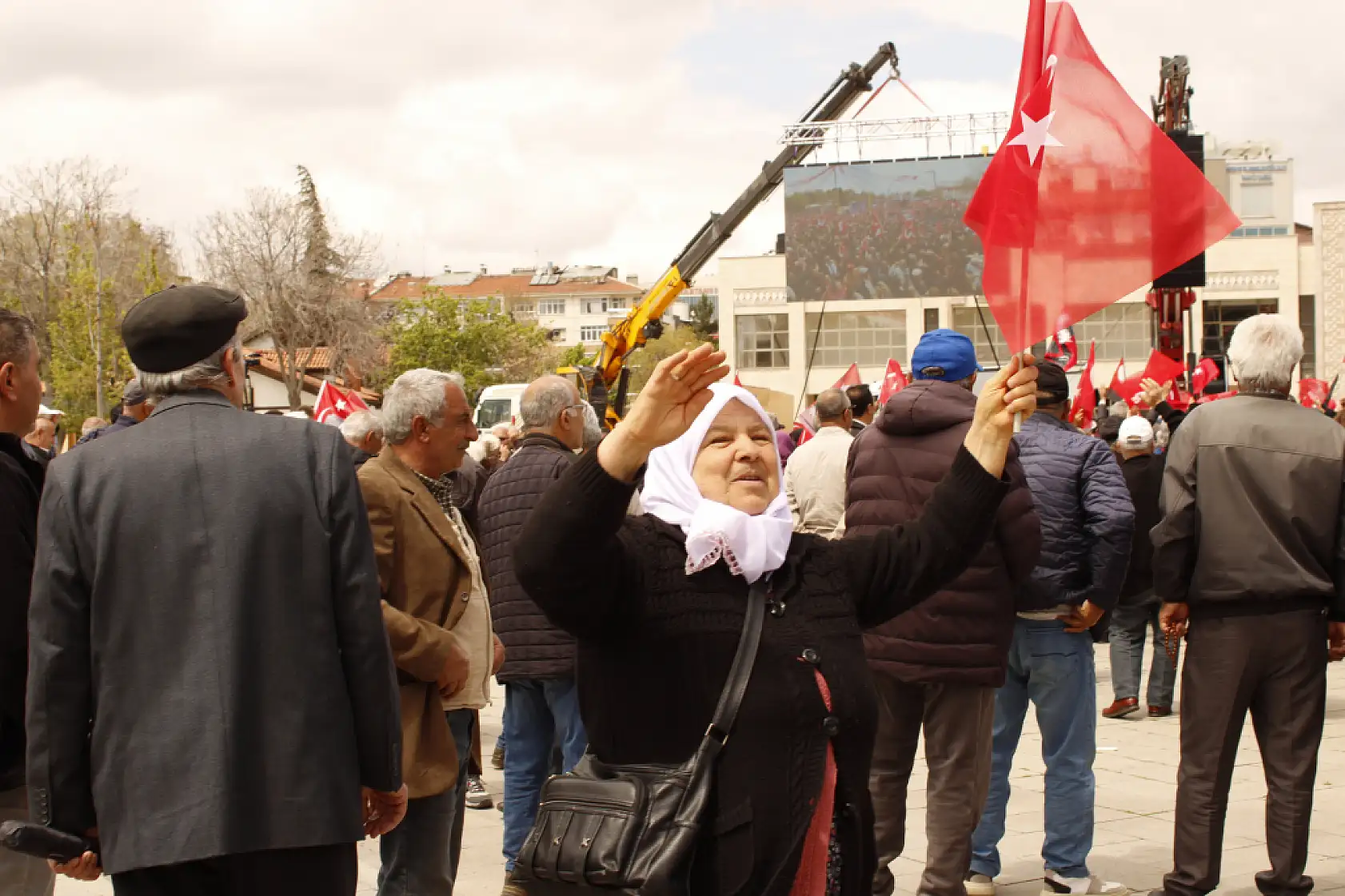 Konya'da yapılan CHP mitinginde basına yansıyan bazı renkli kareler!