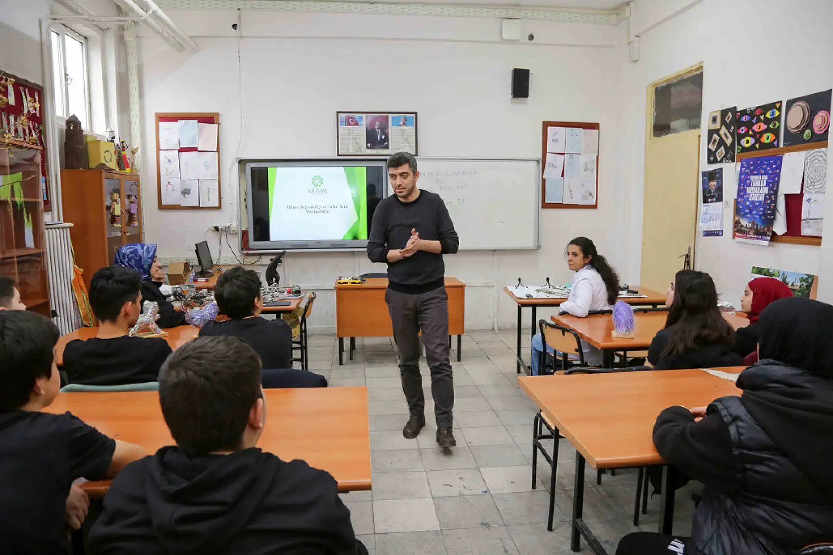 Konya'da gelecek sıfır atık ile şarj oluyor