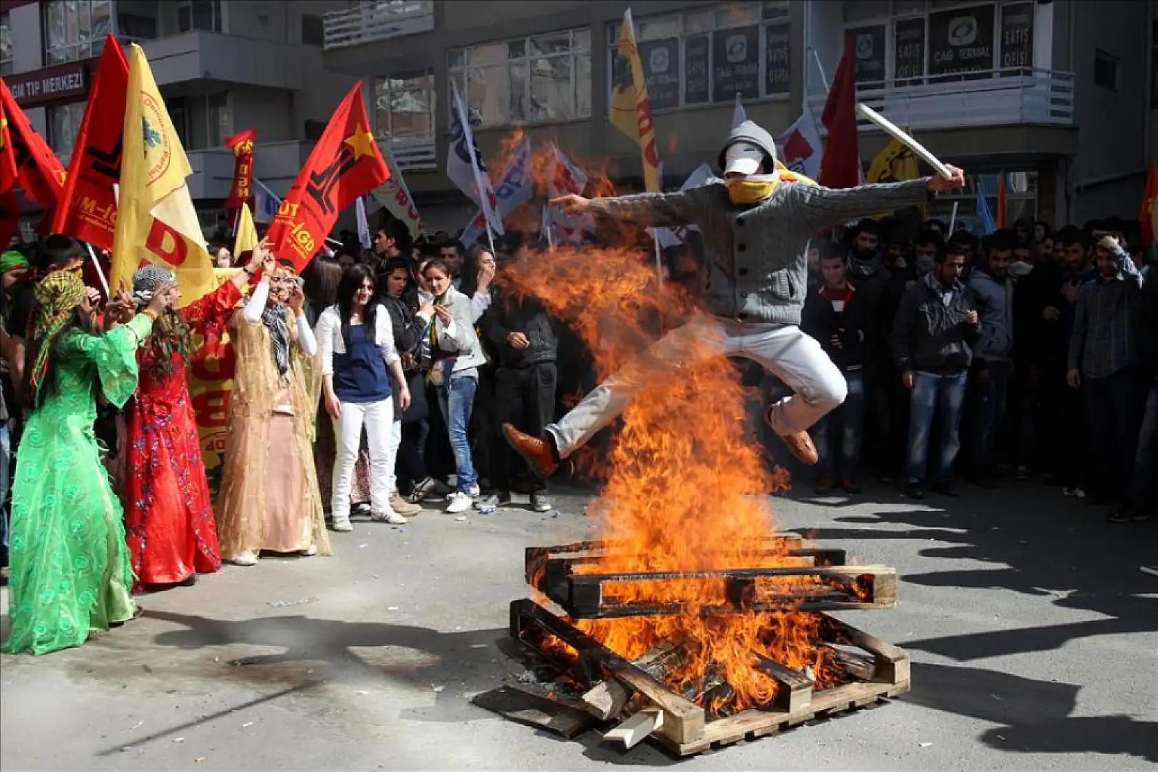 Nevruz Bayramı mesajları, Nevruz kutlama mesajları 2025, Nevruz sözleri