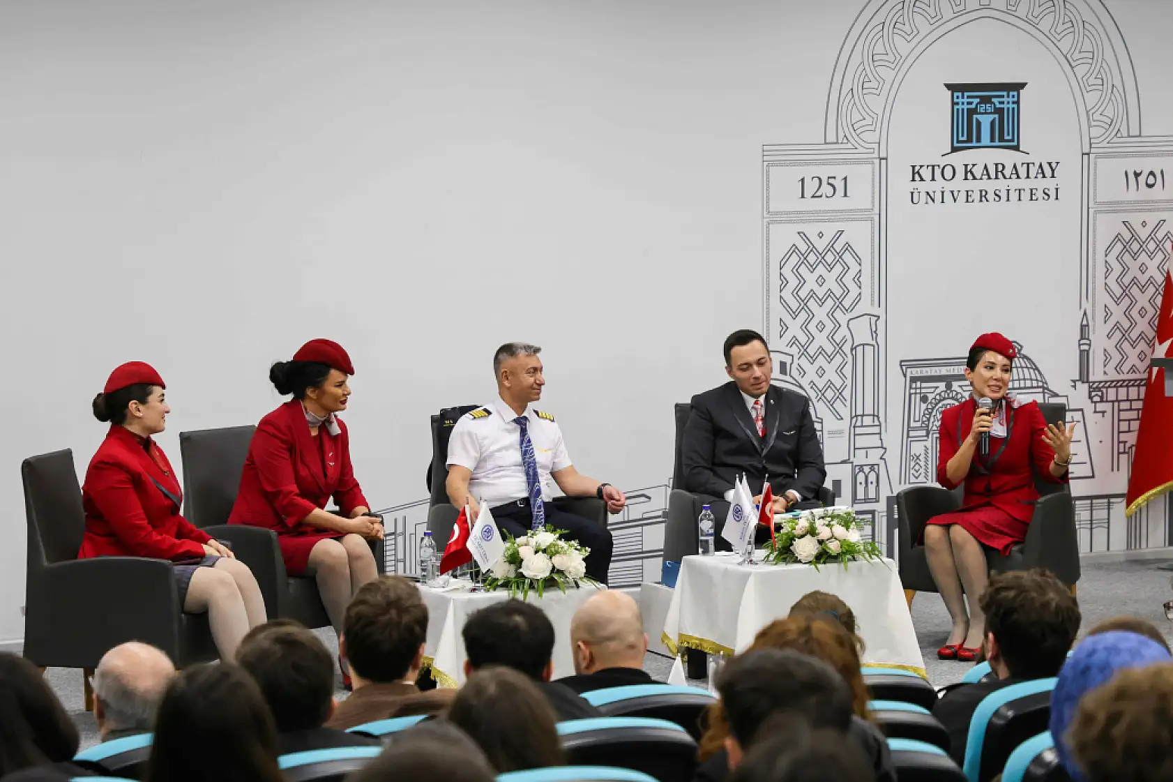 Gökyüzünün efendileri Konya'ya indi! KTO Karatay'da tarihi buluşma