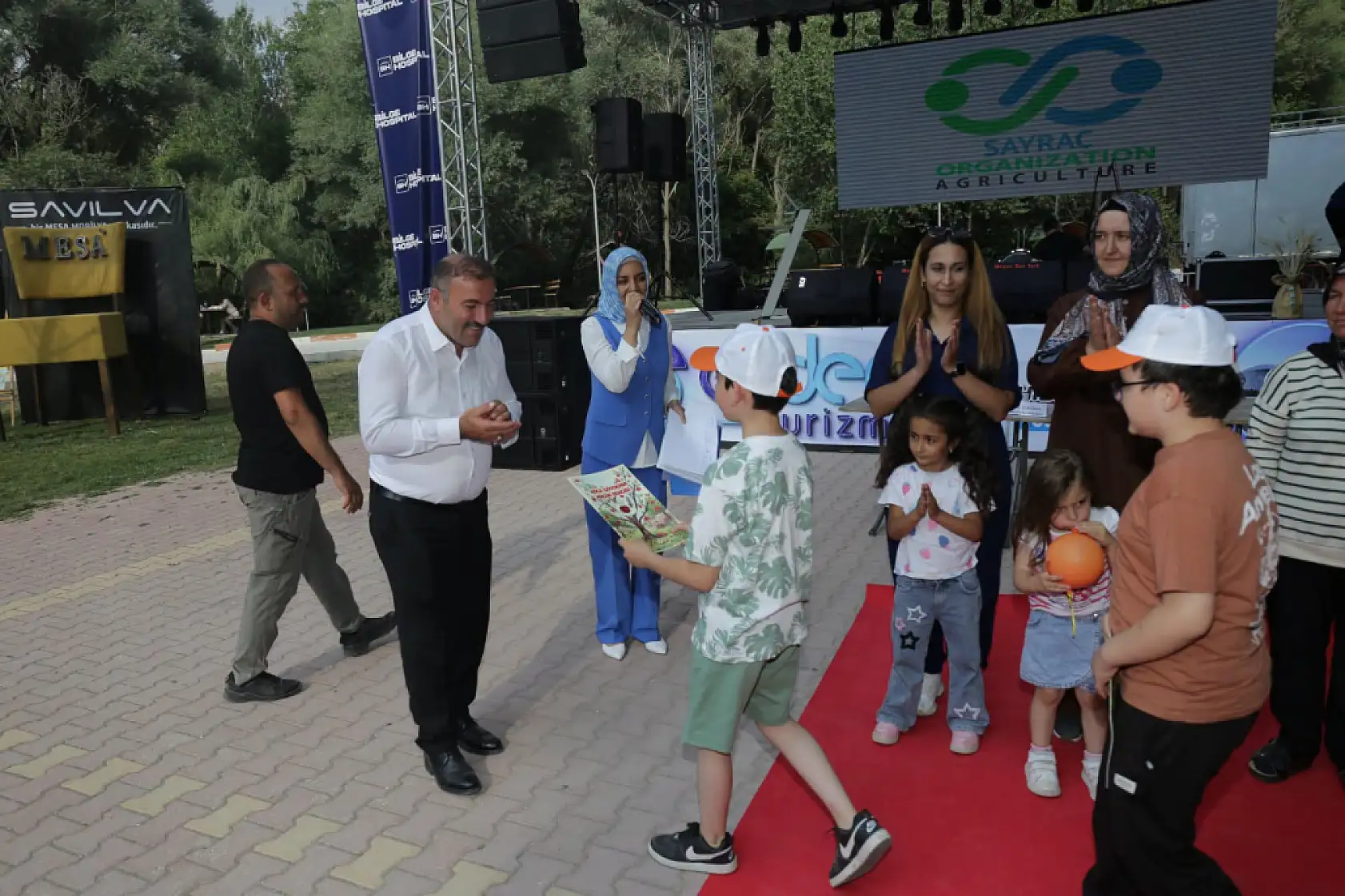 Konya'da Kiraz Festivali renkli görüntülere sahne oldu