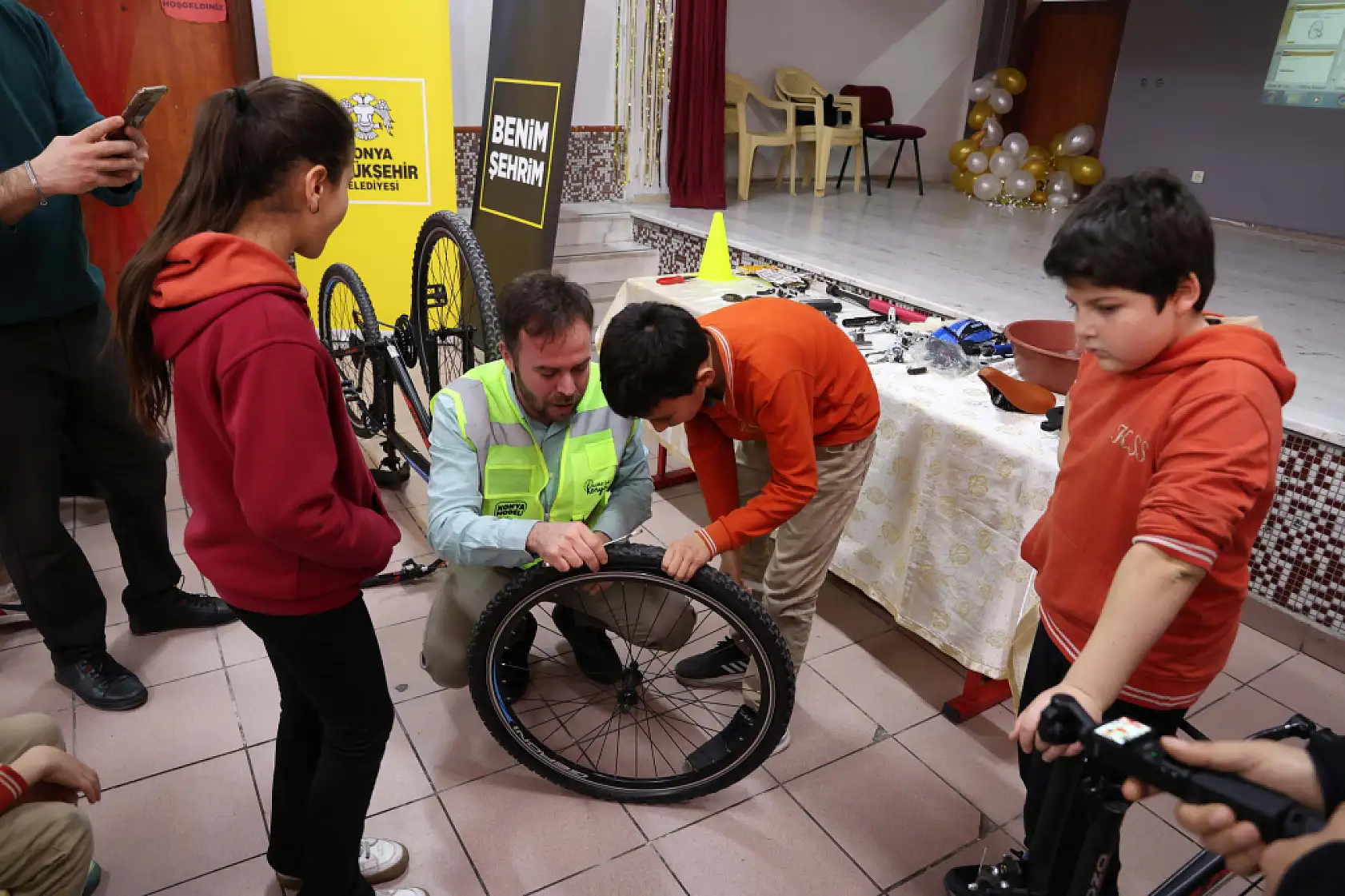 Pedal dostu Konya'da kış programı: Ücretsiz tamir aracı ve hediyeler yolda