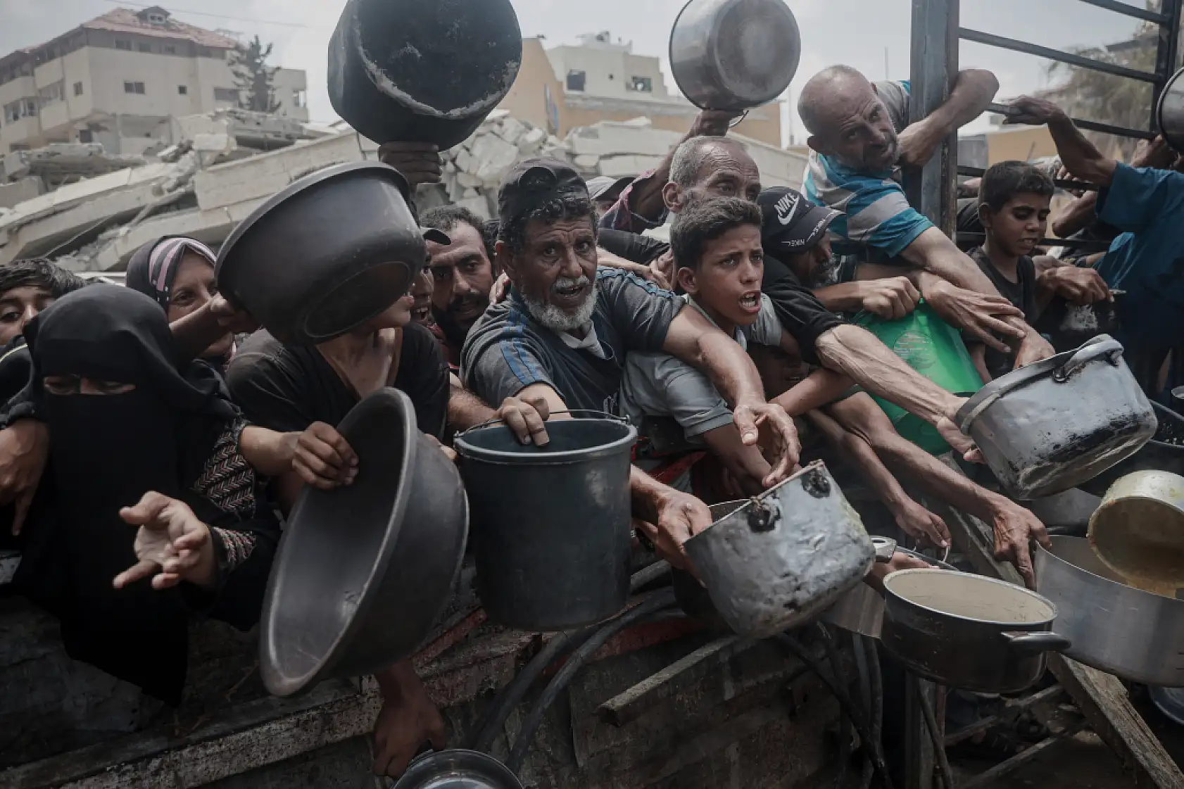 Gazze'de açlıkla mücadele devam ediyor