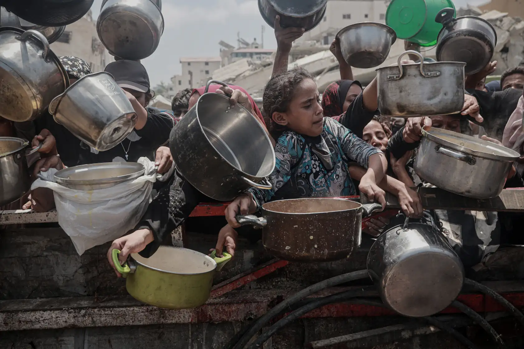Gazze'de açlıkla mücadele devam ediyor