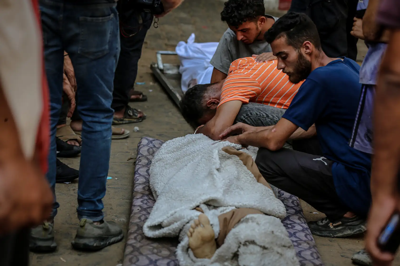 Gazze'ye yönelik saldırılar sürüyor!