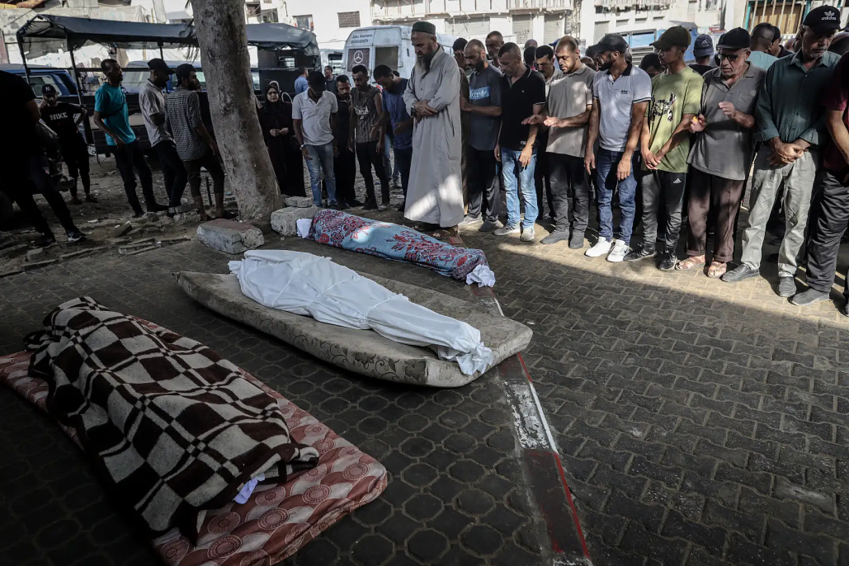 Gazze'ye yönelik saldırılar sürüyor!