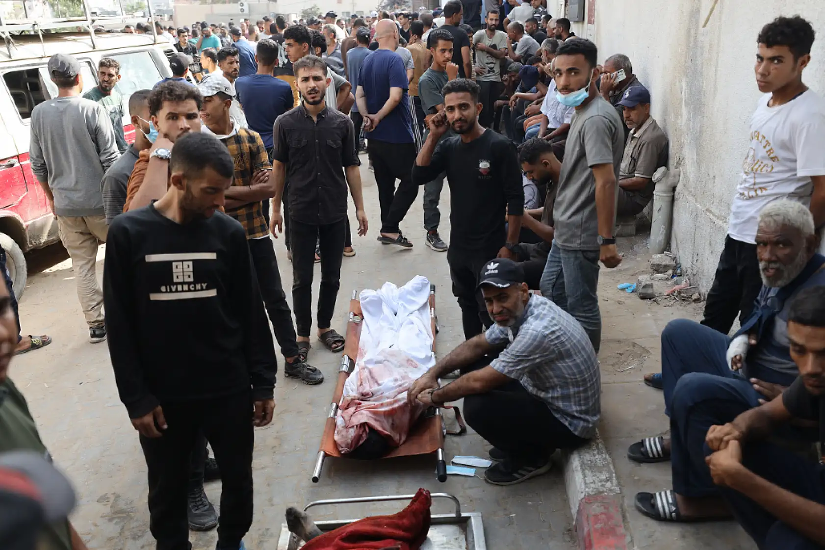 Soykırımcı İsrail ordusunun saldırıları sürüyor