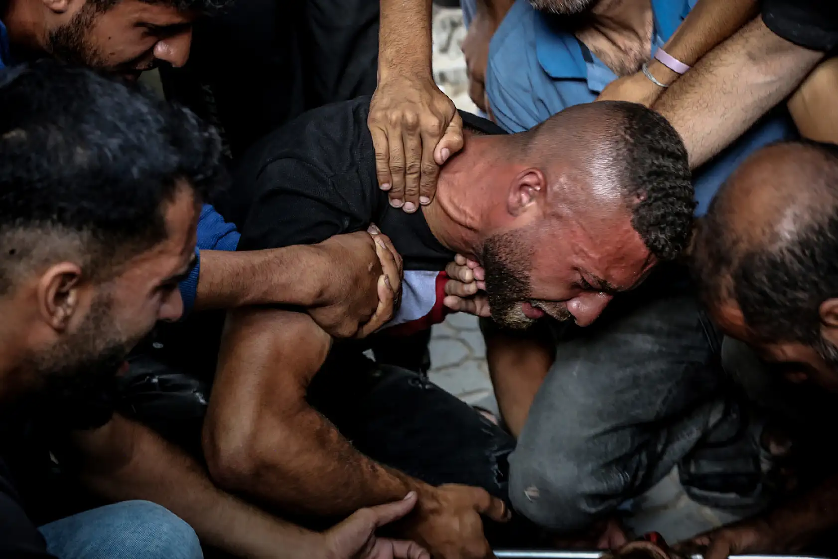 Gazze'de yardım bekleyenlere hain saldırı: Ölü ve yaralılar var