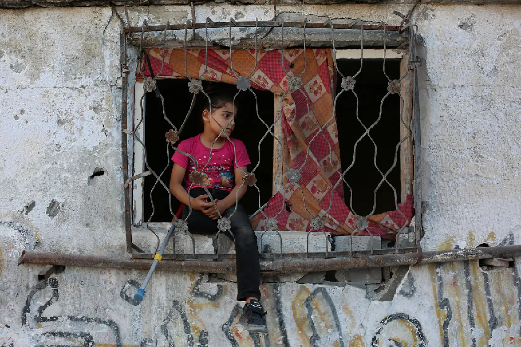 9 yaşındaki kız çocuğu protez bacak sahibi olmayı bekliyor