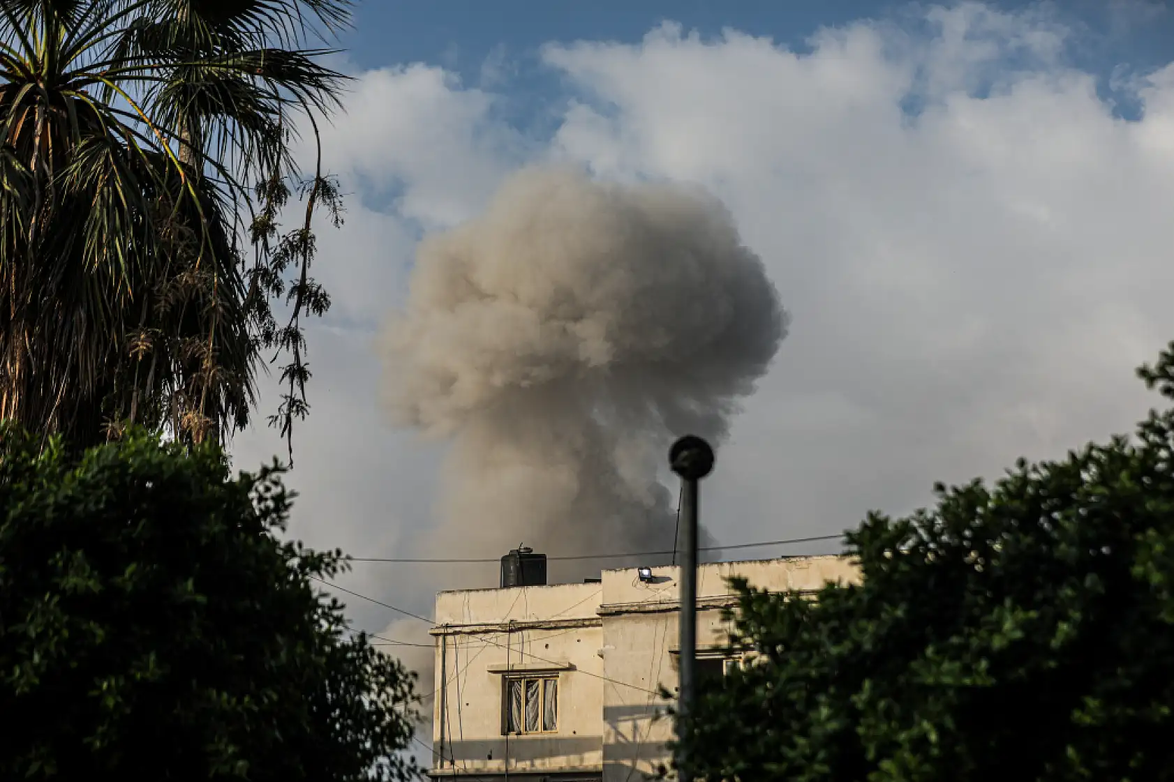 Gazze'ye yönelik saldırılar sürüyor