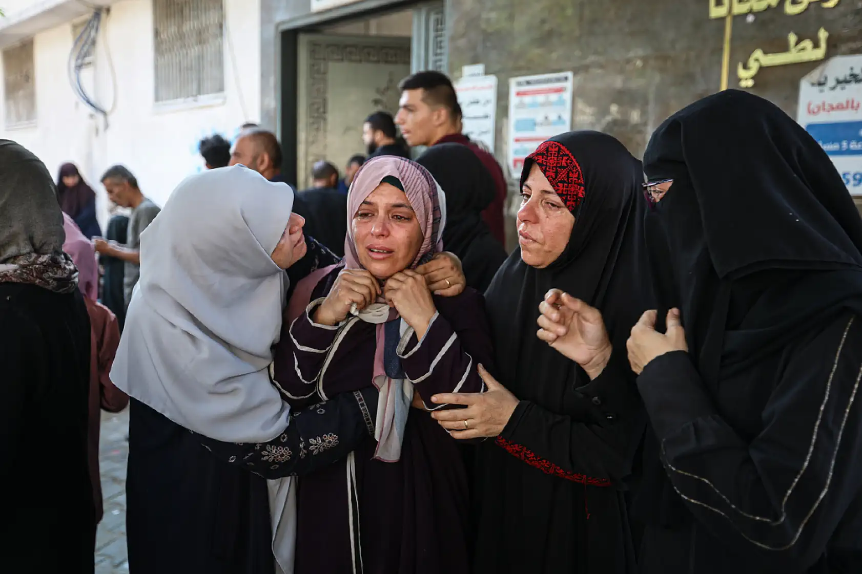 Aralarında çocukların da bulunduğu çok sayıda kişi hayatını haybetti