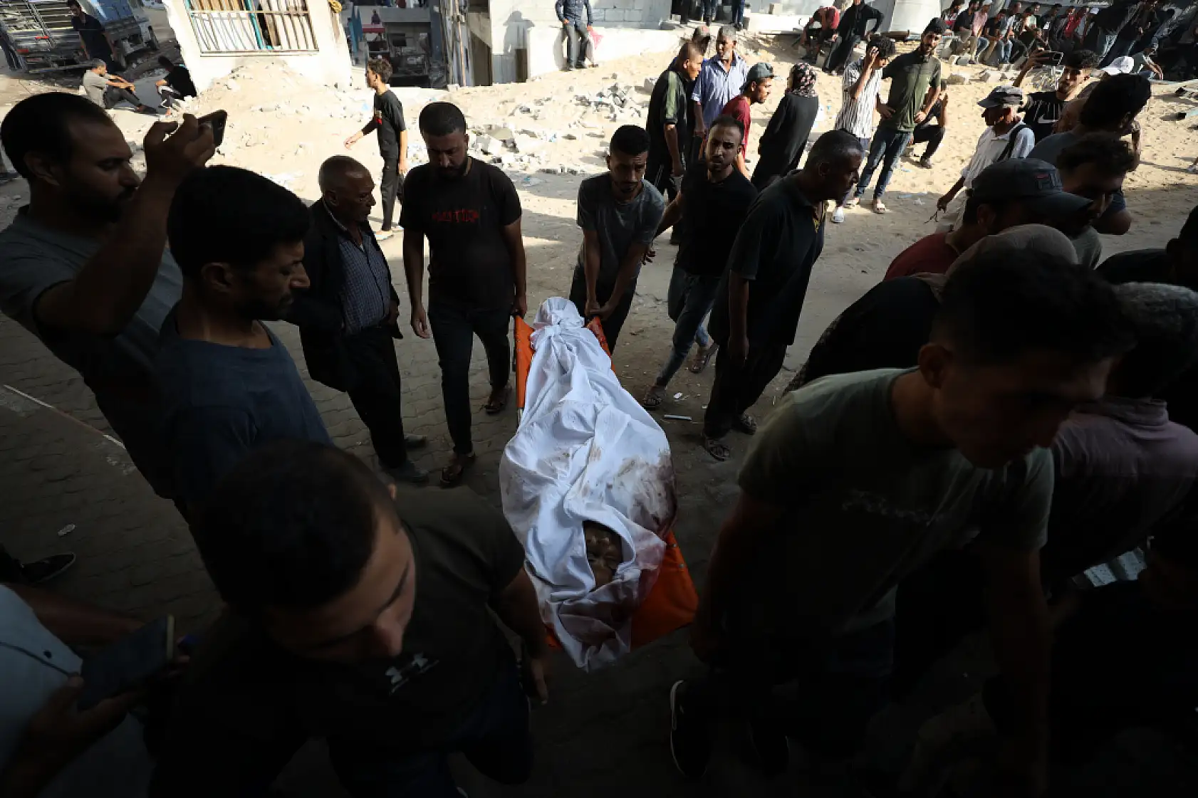 Gazze'de can kaybı artıyor, yıkım büyüyor!