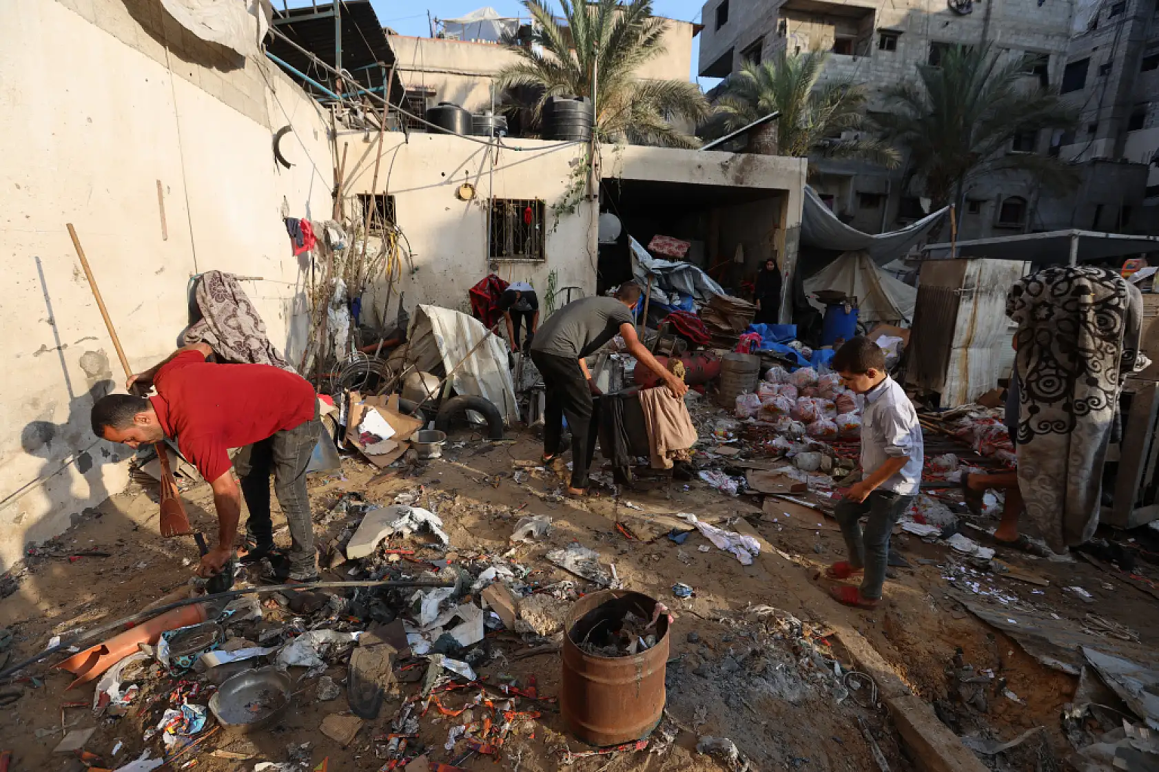 Gazze'de yaşam mücadelesi sürüyor