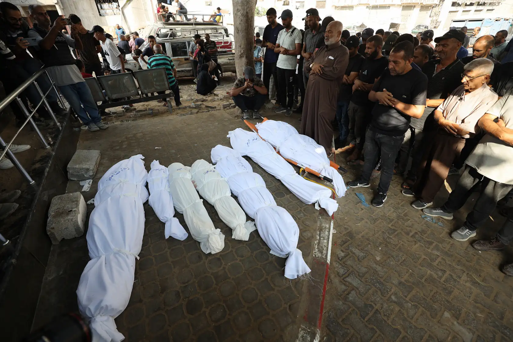 Gazze'de yıkım ve acı gün geçtikçe büyüyor