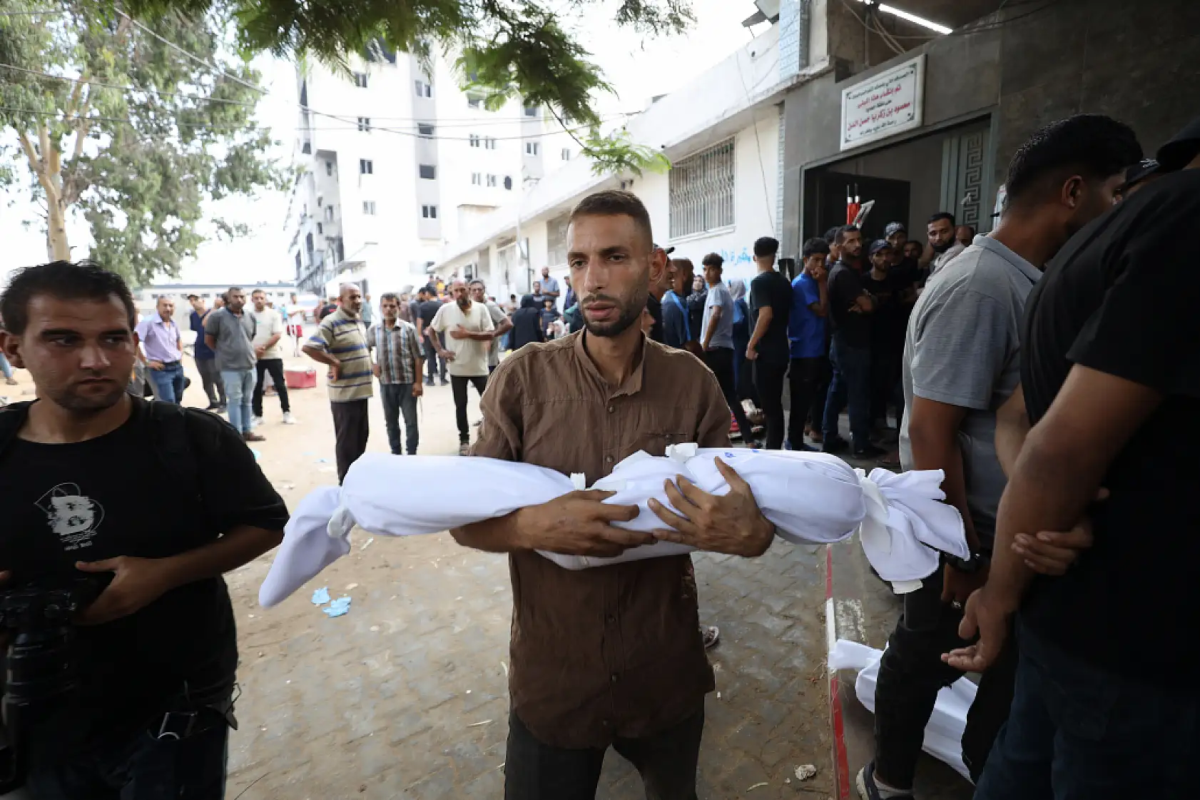 Gazze'de yıkım ve acı gün geçtikçe büyüyor