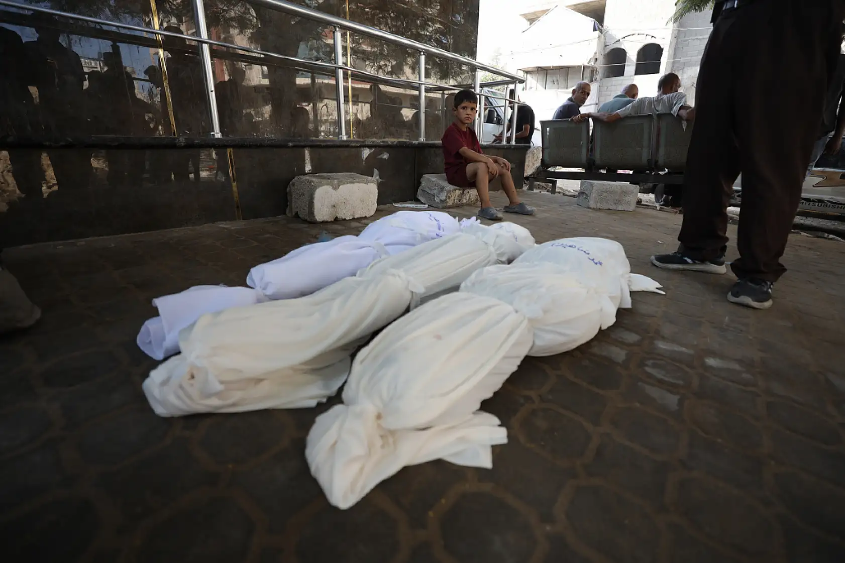 Gazze'de yıkım ve acı gün geçtikçe büyüyor