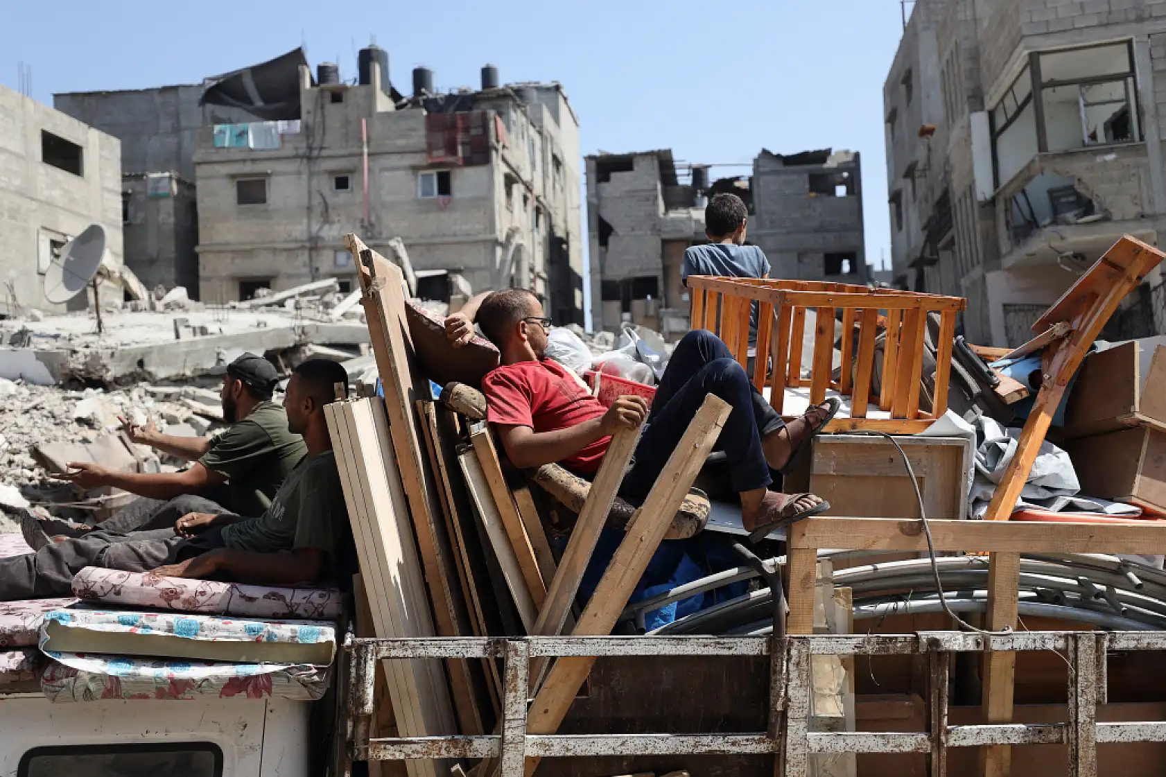 Filistinliler güvenli bölgelere göç ediyor