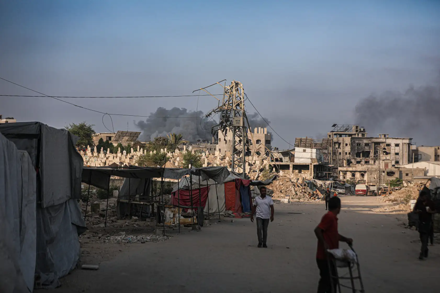 Gazze'de zulüm devam ediyor