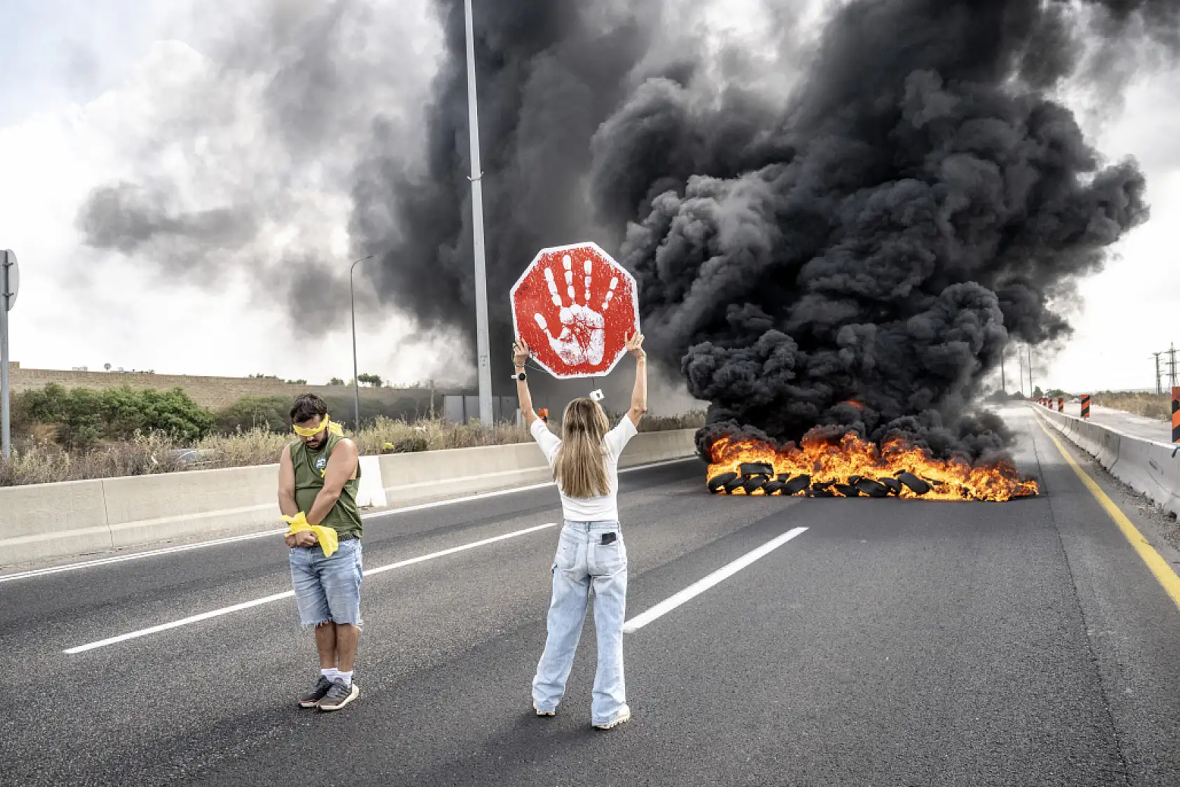 Tel Aviv'de rehineler için protestolar sürüyor