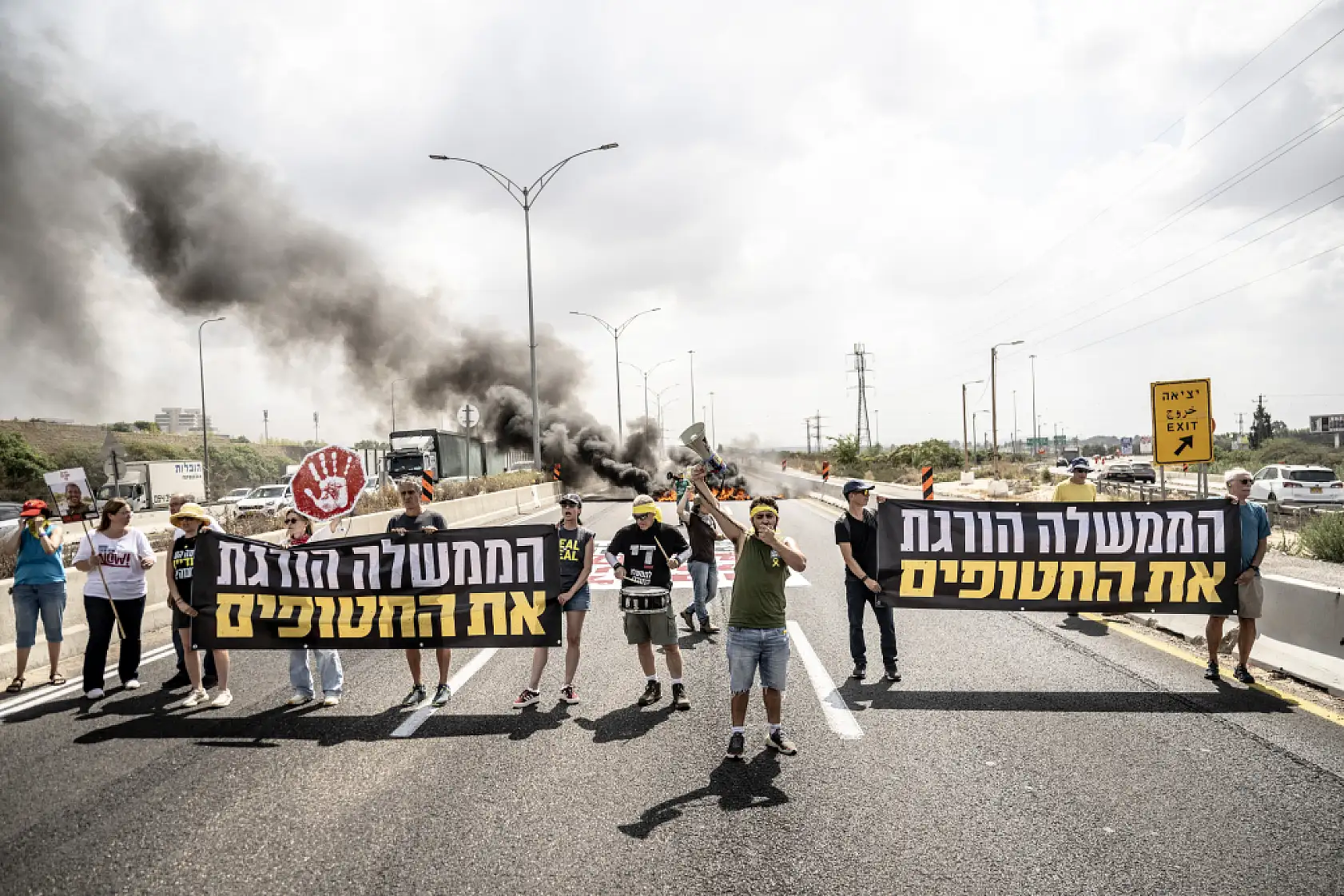 Tel Aviv'de rehineler için protestolar sürüyor