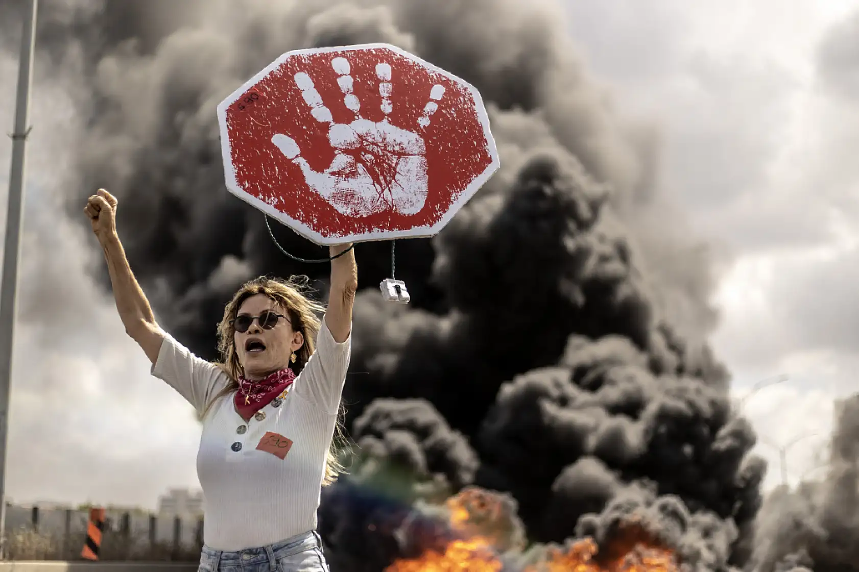 Tel Aviv'de rehineler için protestolar sürüyor