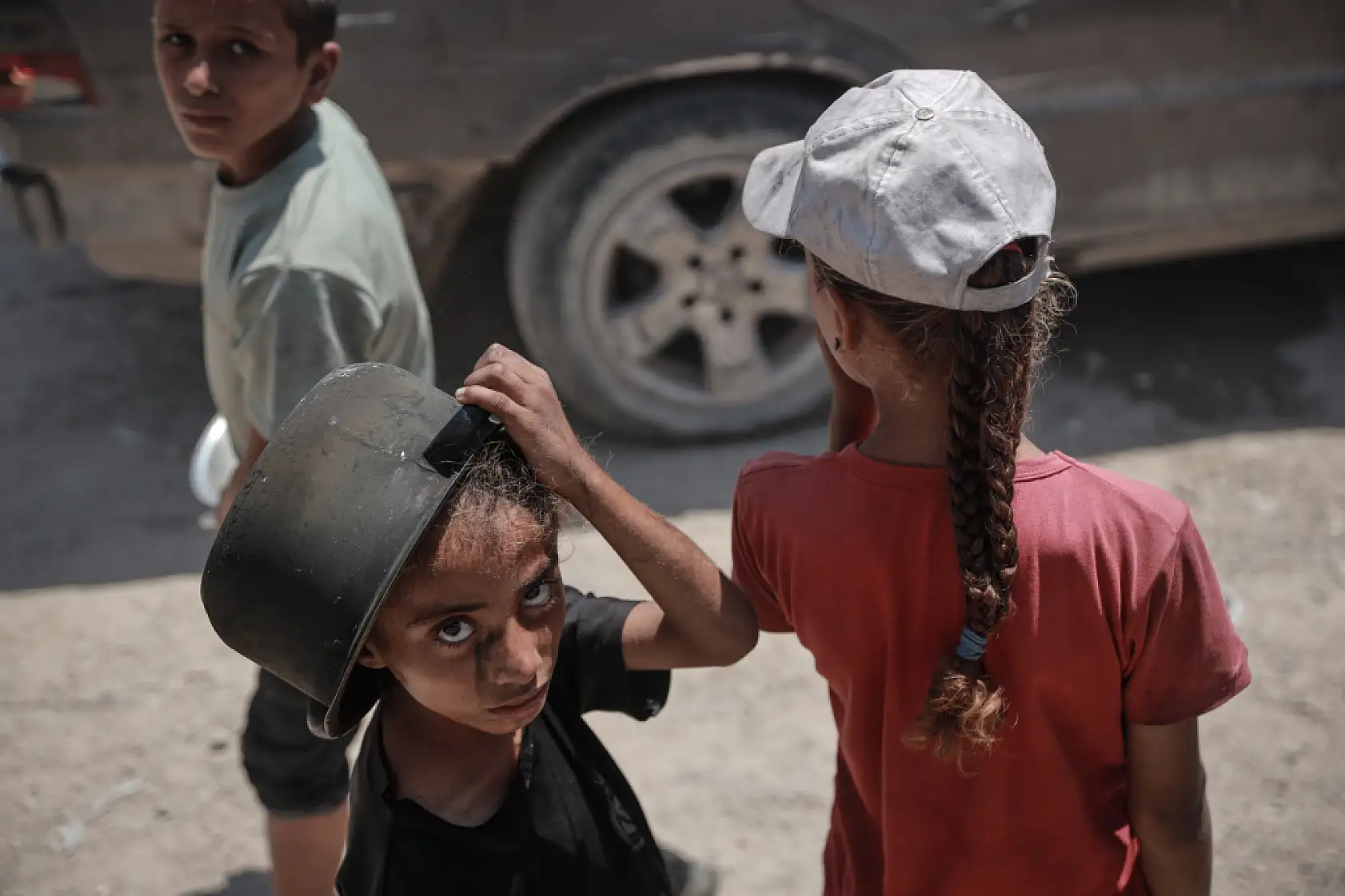 Gazze'de Filistinlilere, yemek dağıtıldı