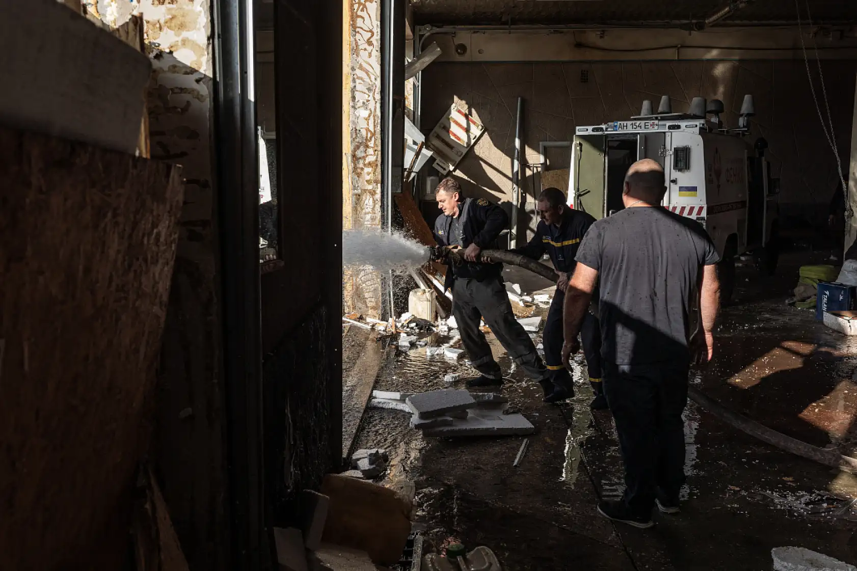 İtfaiye istasyonuna saldırı: Saldırının ardından bina kullanılamaz hale