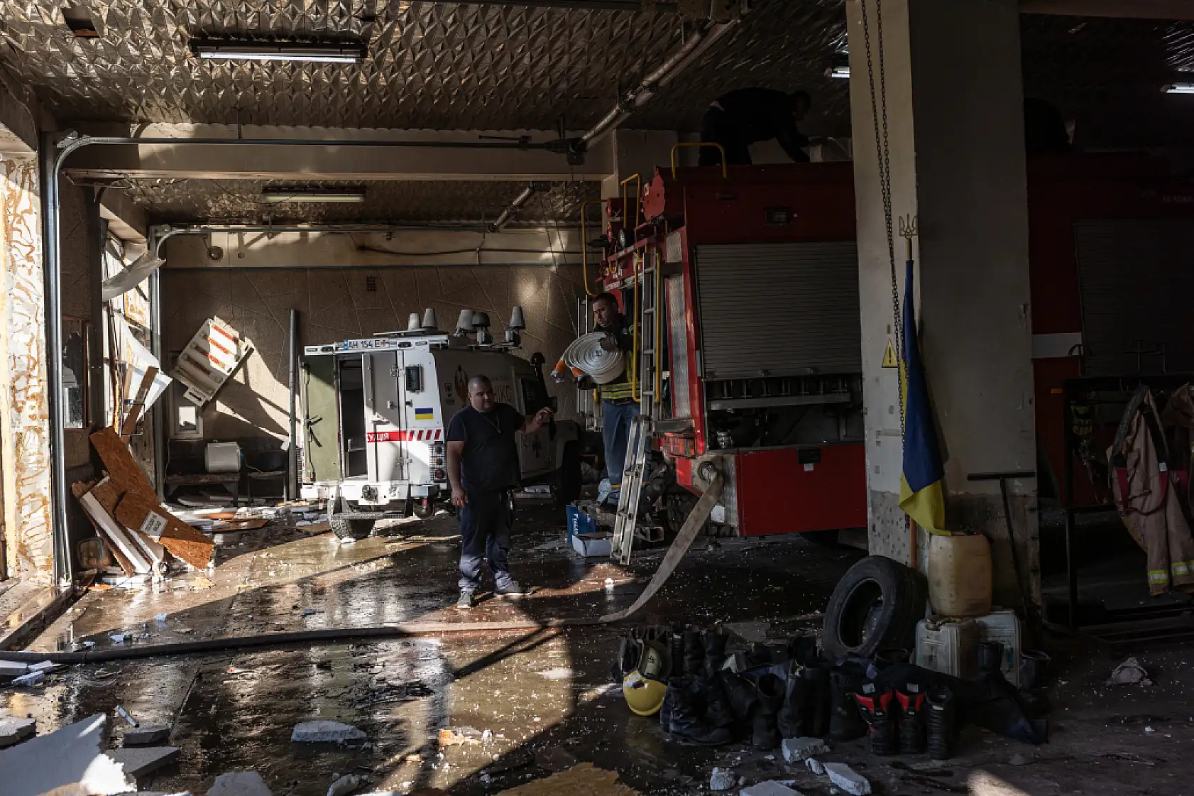 İtfaiye istasyonuna saldırı: Saldırının ardından bina kullanılamaz hale