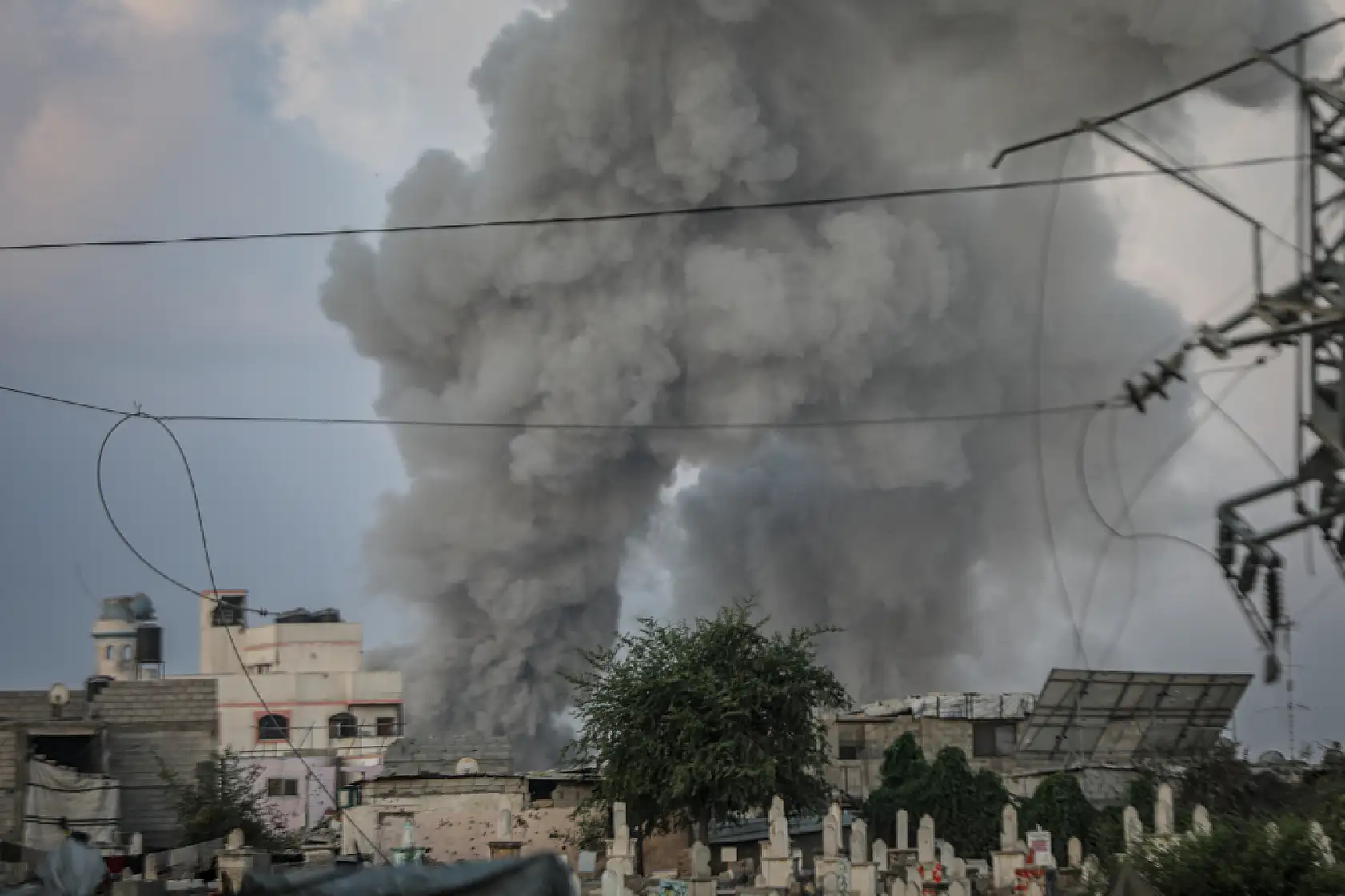 Gazze'ye yönelik saldırılar devam ediyor