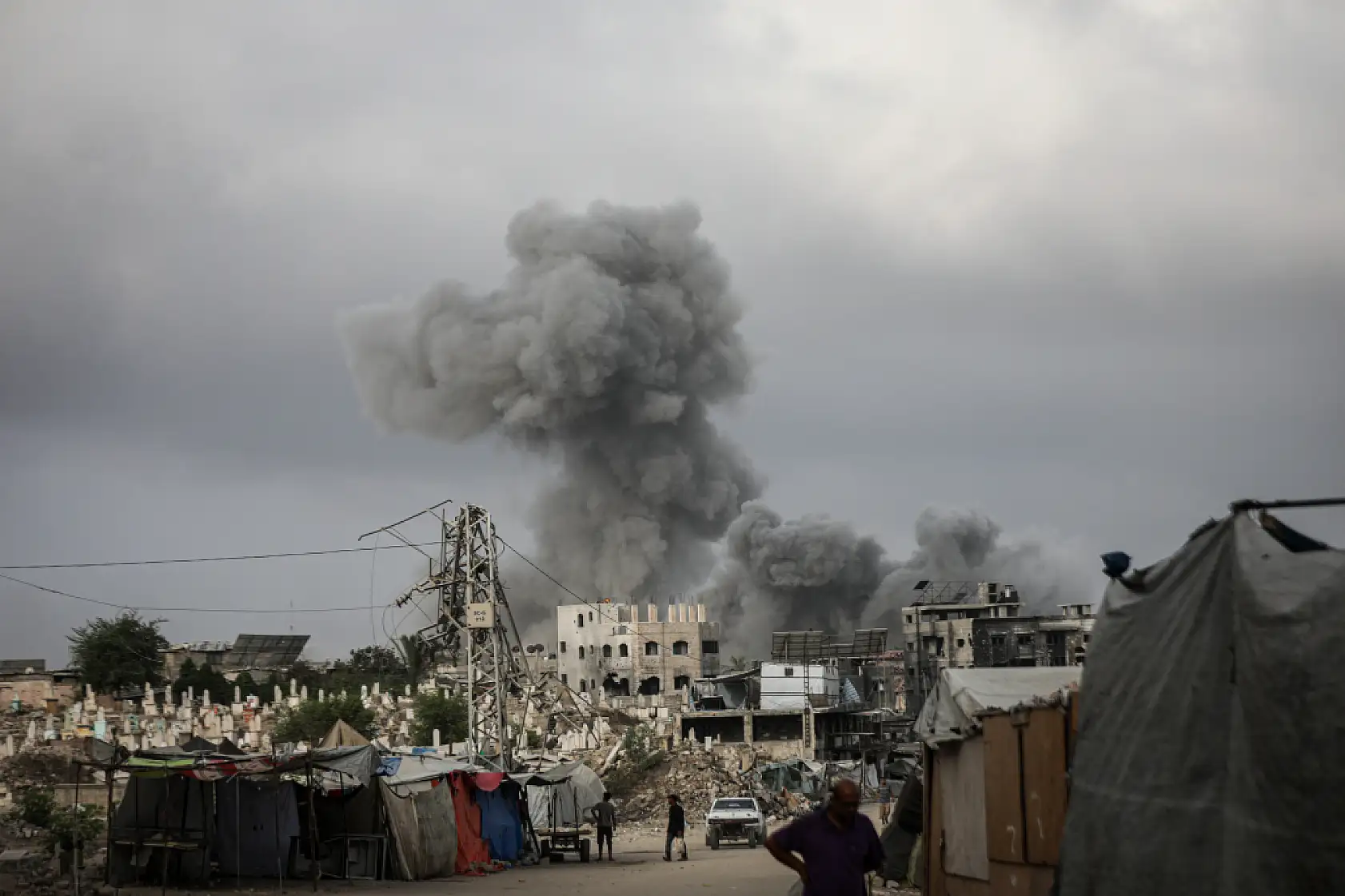 Gazze'ye yönelik saldırılar devam ediyor