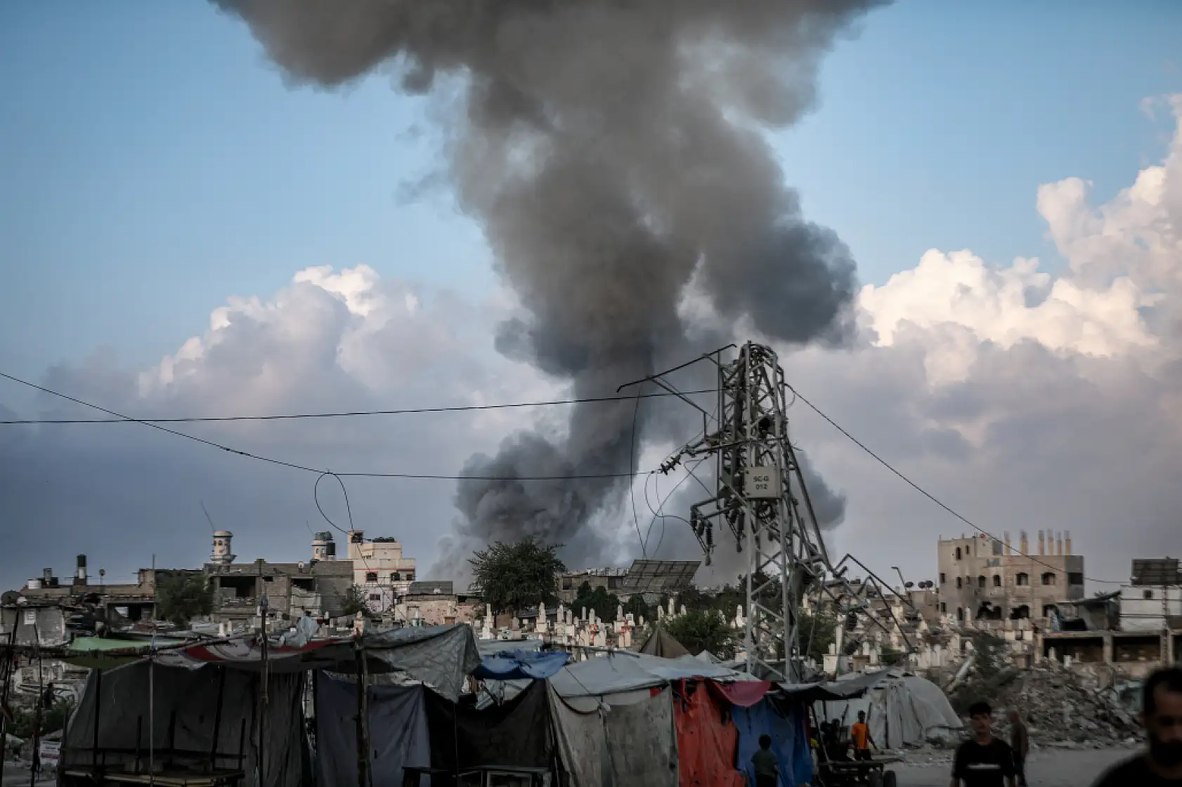 Gazze'ye yönelik saldırılar devam ediyor