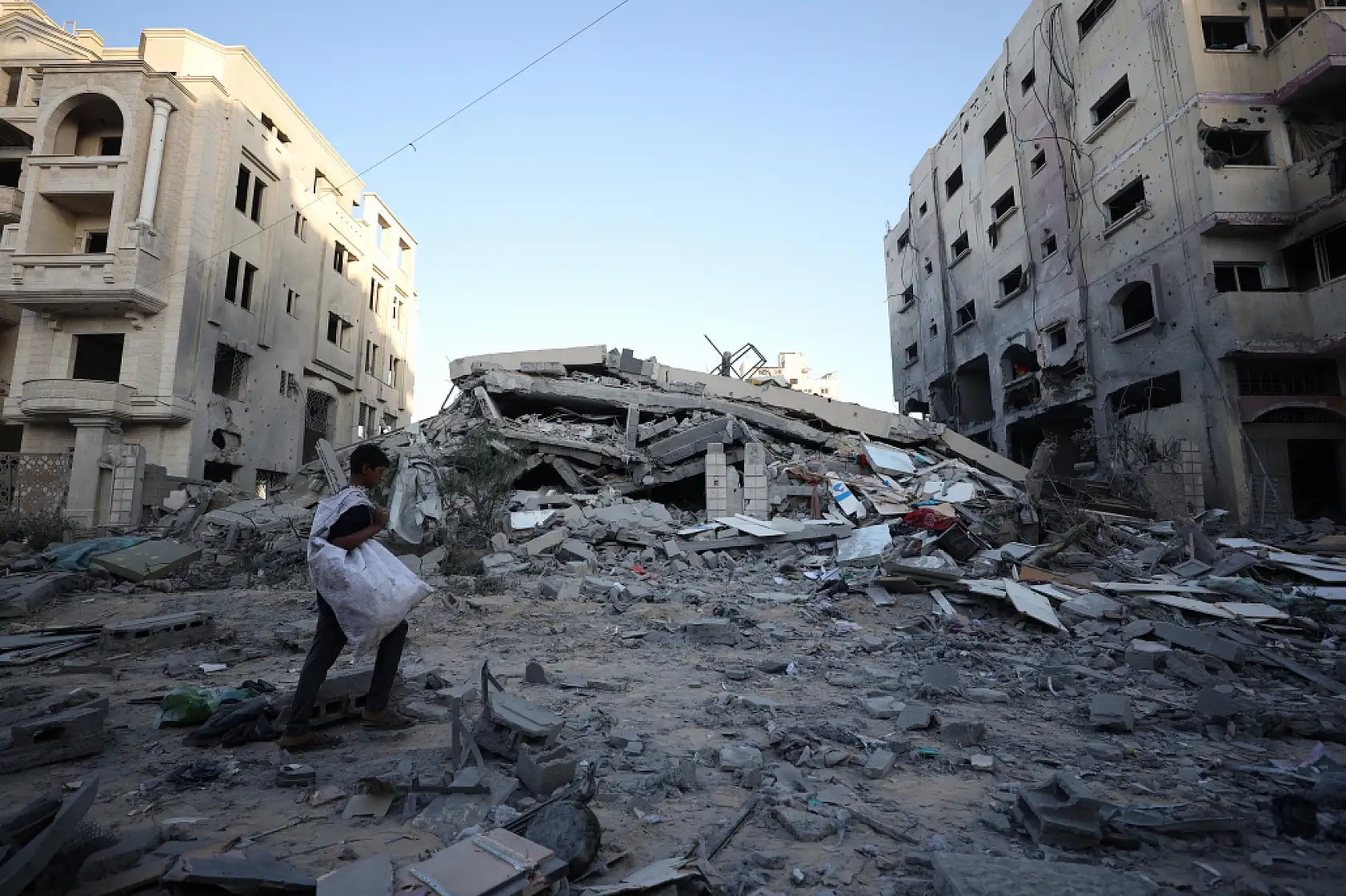 Gazze'de zulüm devam ediyor