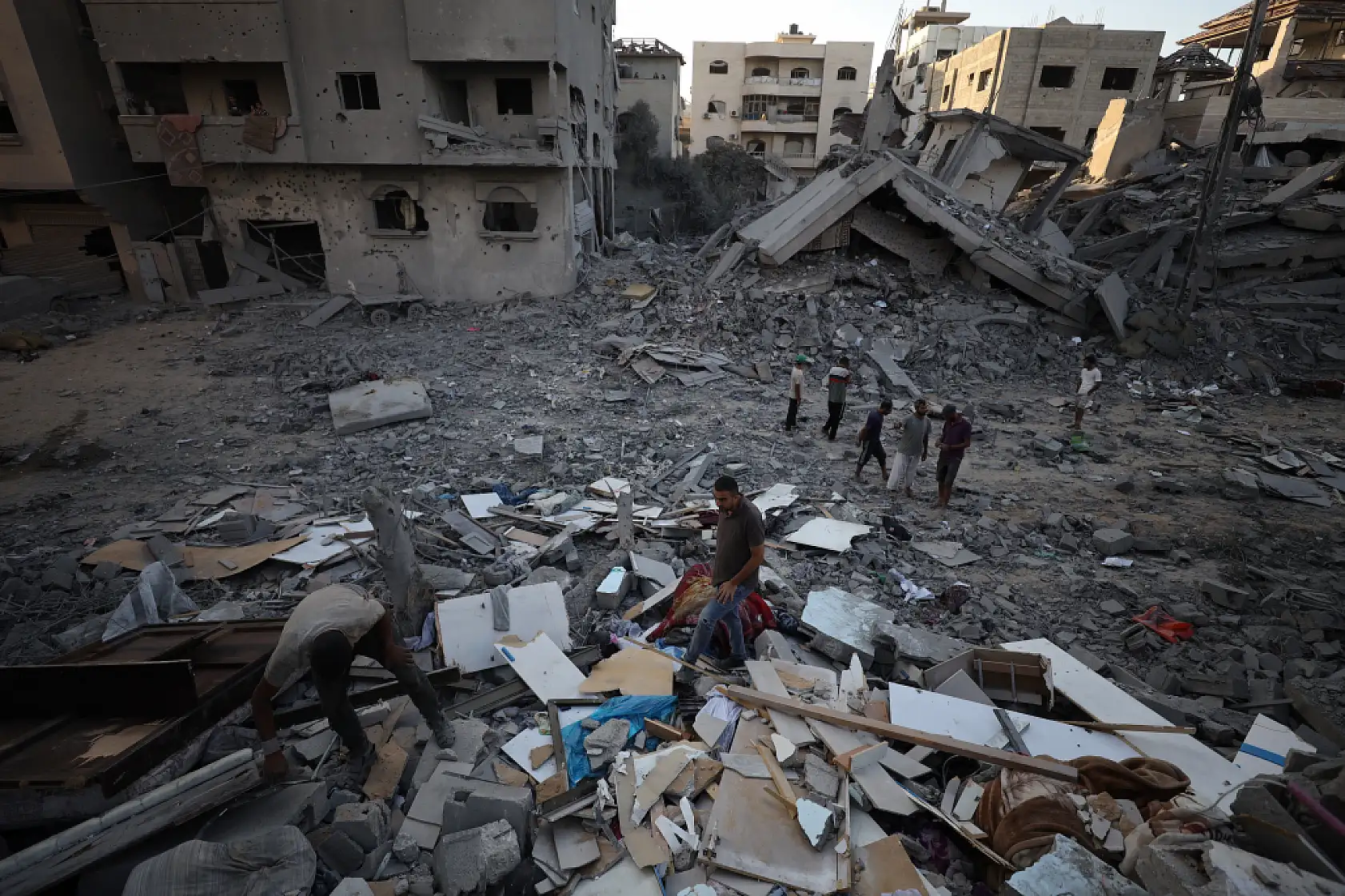 Gazze'de zulüm devam ediyor