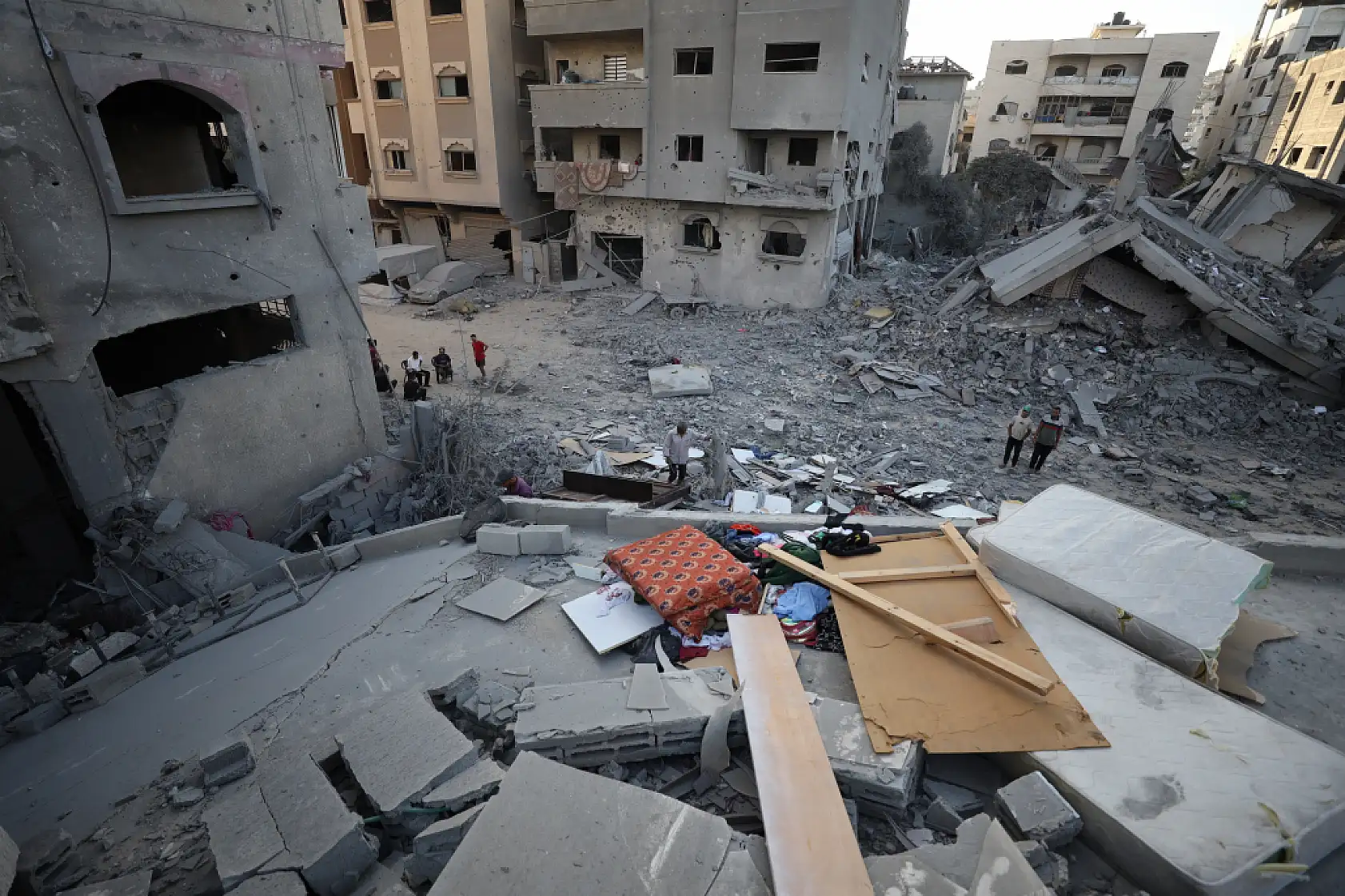 Gazze'de zulüm devam ediyor