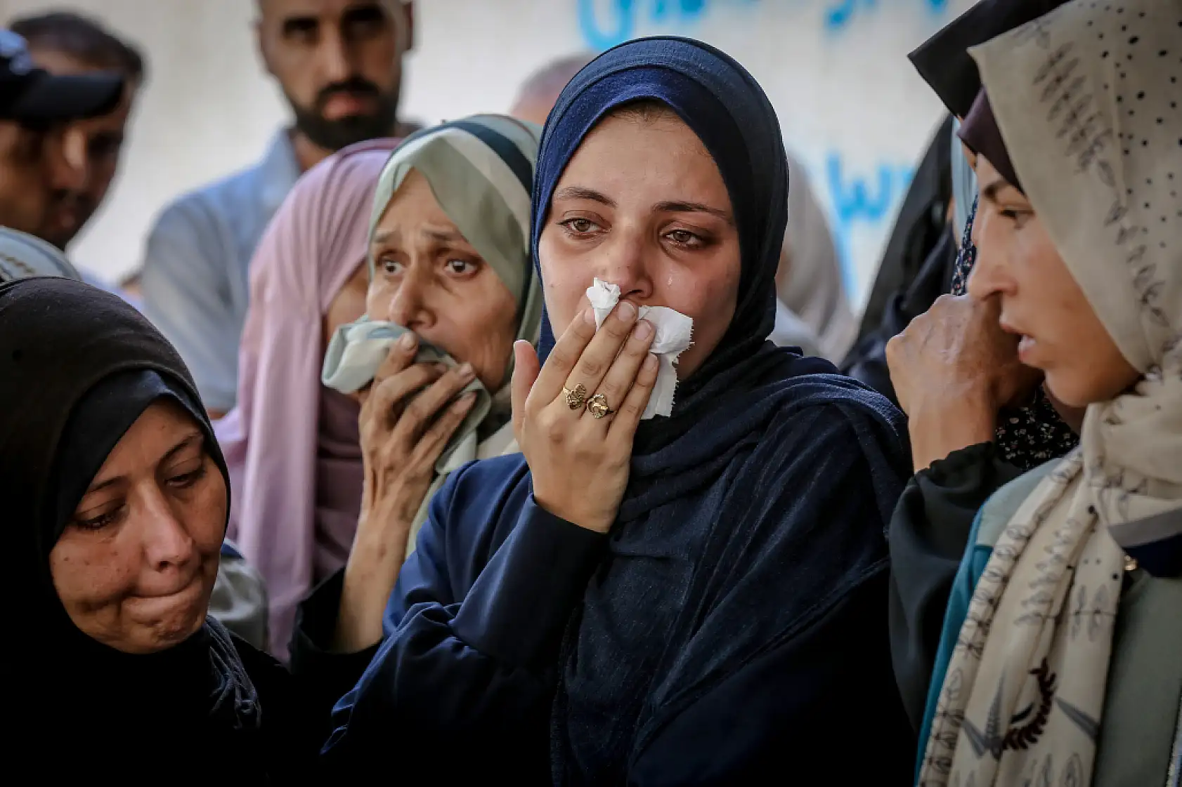 Katliam ve soykırım devam ediyor!