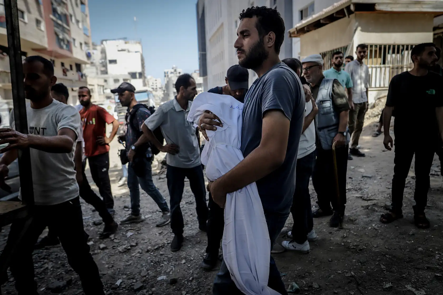 Katliam ve soykırım devam ediyor!