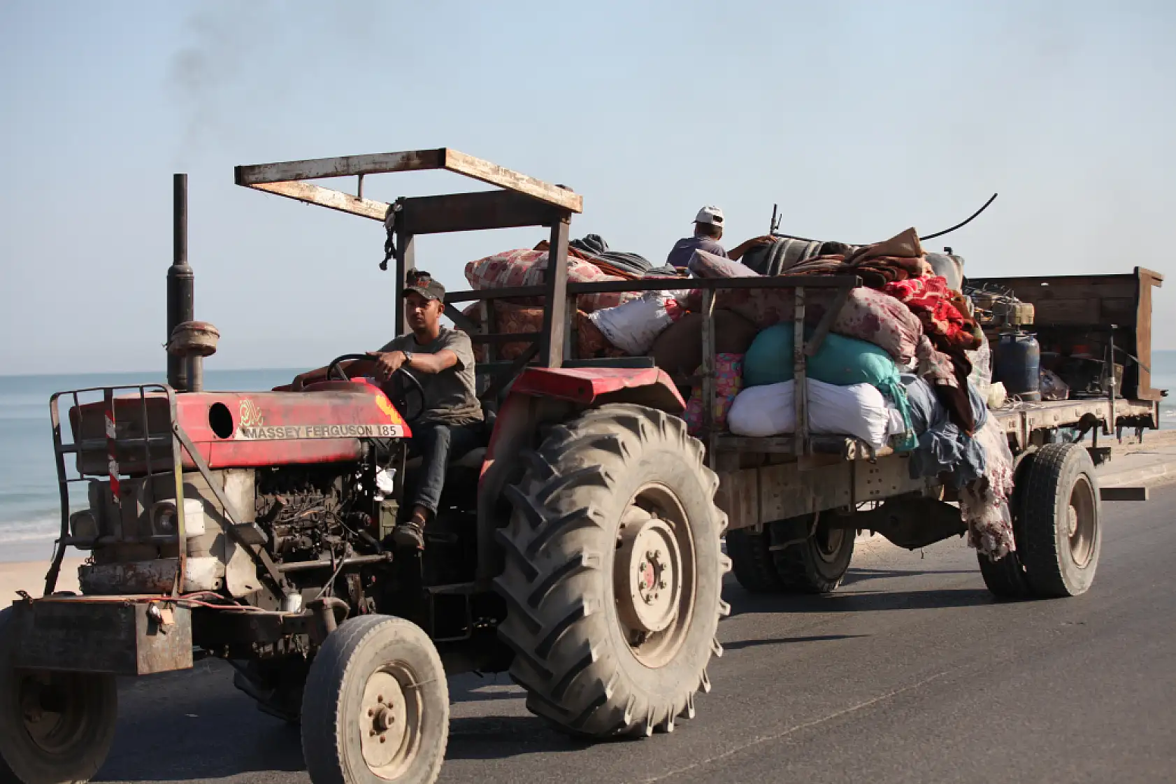 Gazze'nin kuzeyindeki zorunlu göç sürüyor