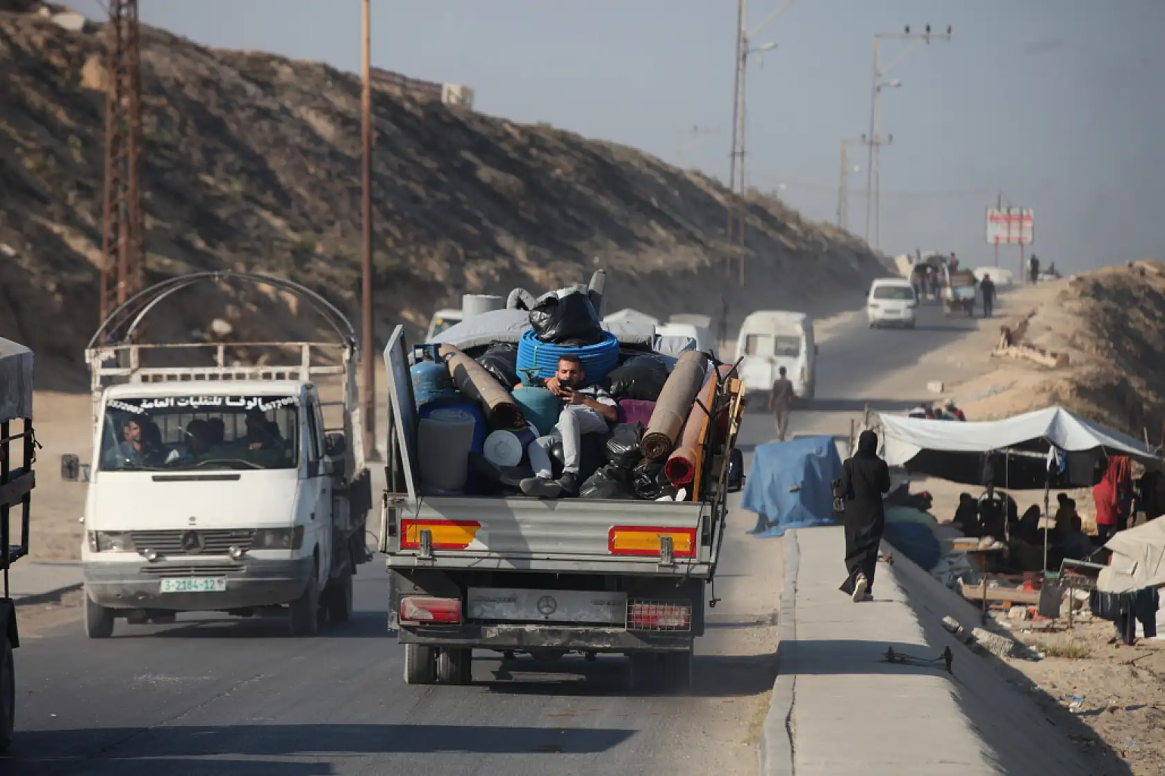 Gazze'nin kuzeyindeki zorunlu göç sürüyor