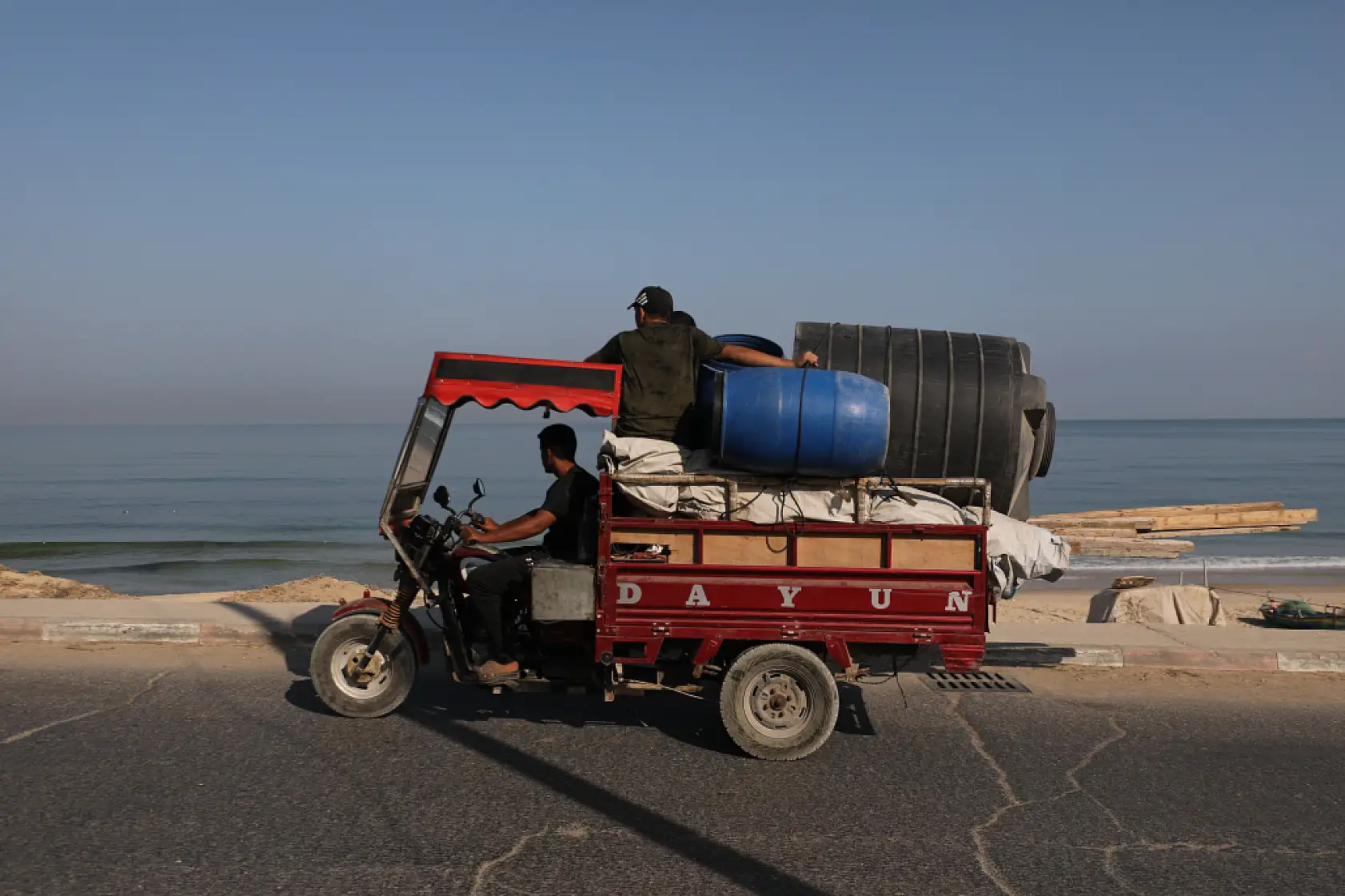 Gazze'nin kuzeyindeki zorunlu göç sürüyor