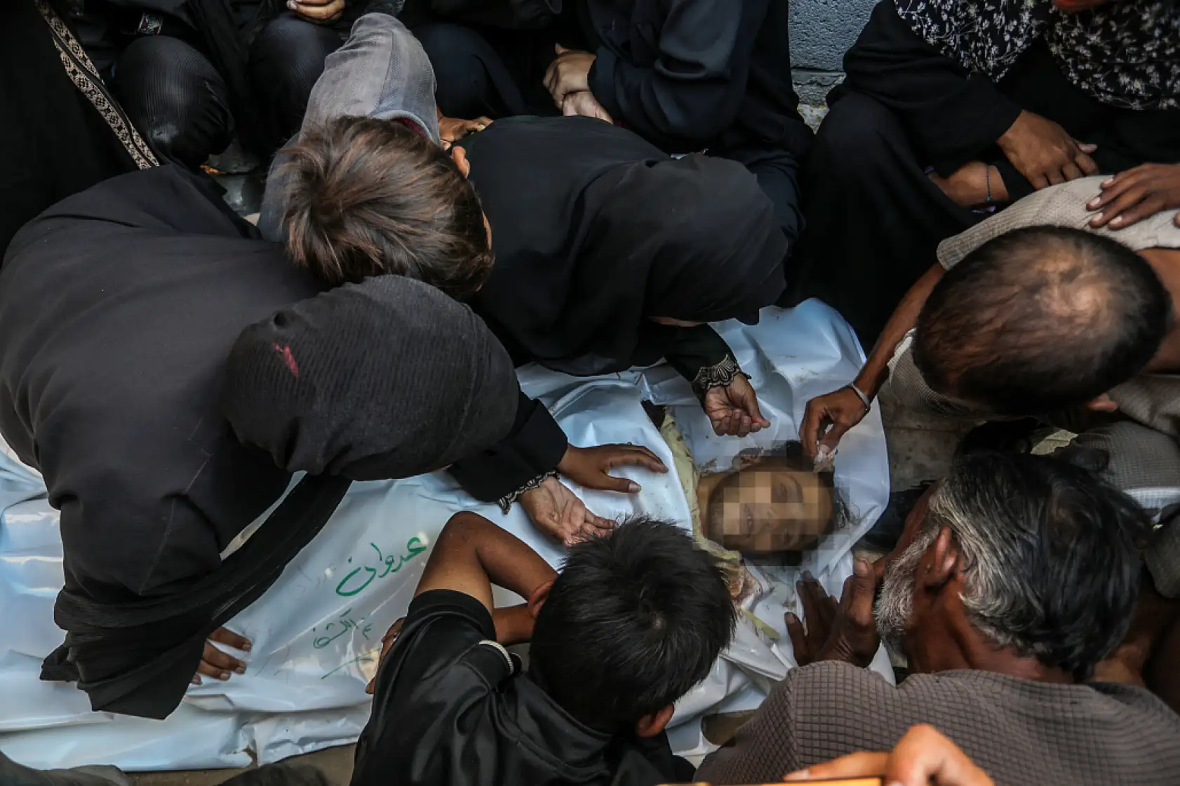 Gazze'de zulüm devam ediyor