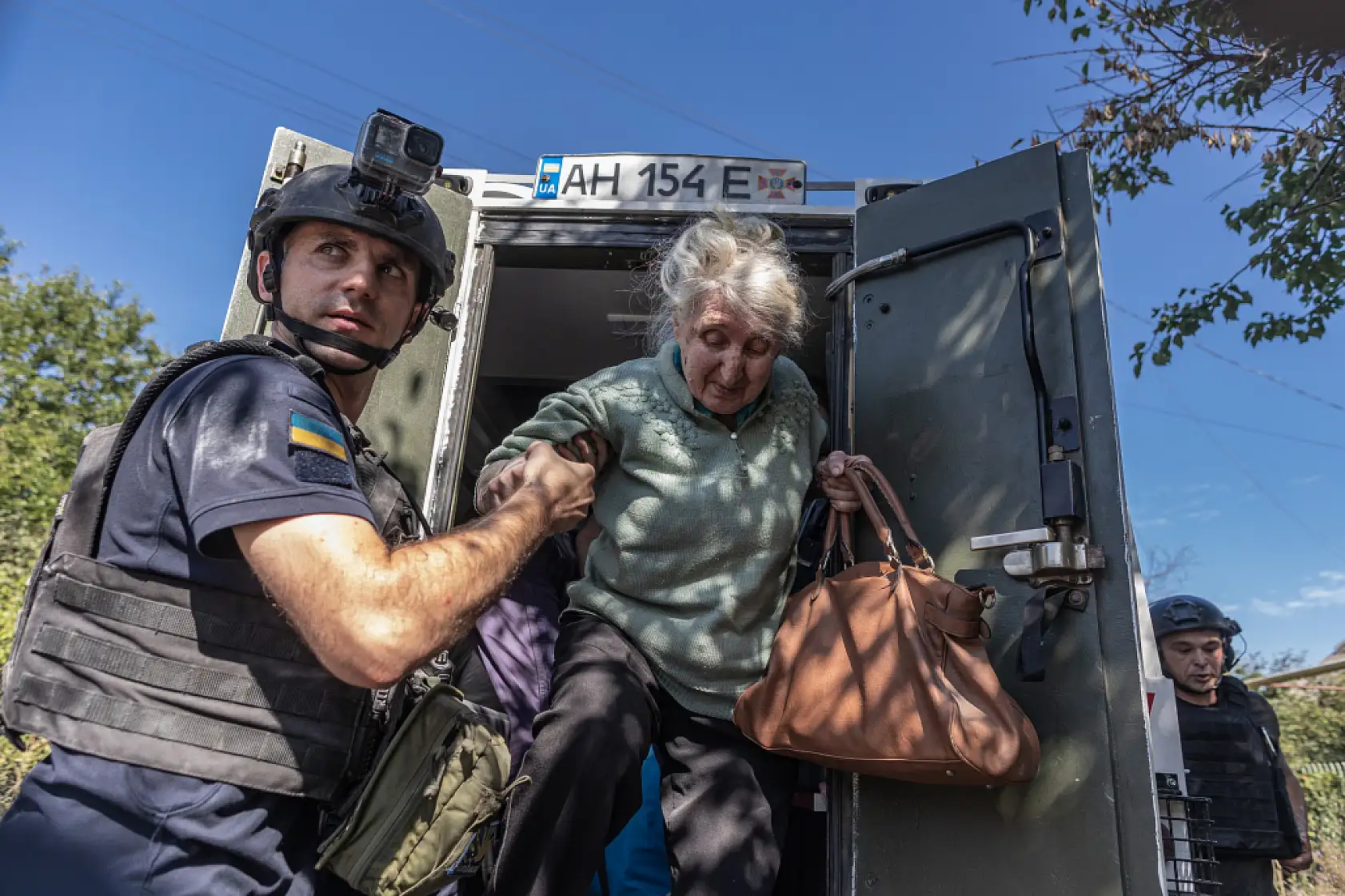 Ukrayna'da siviller tahliye ediliyor