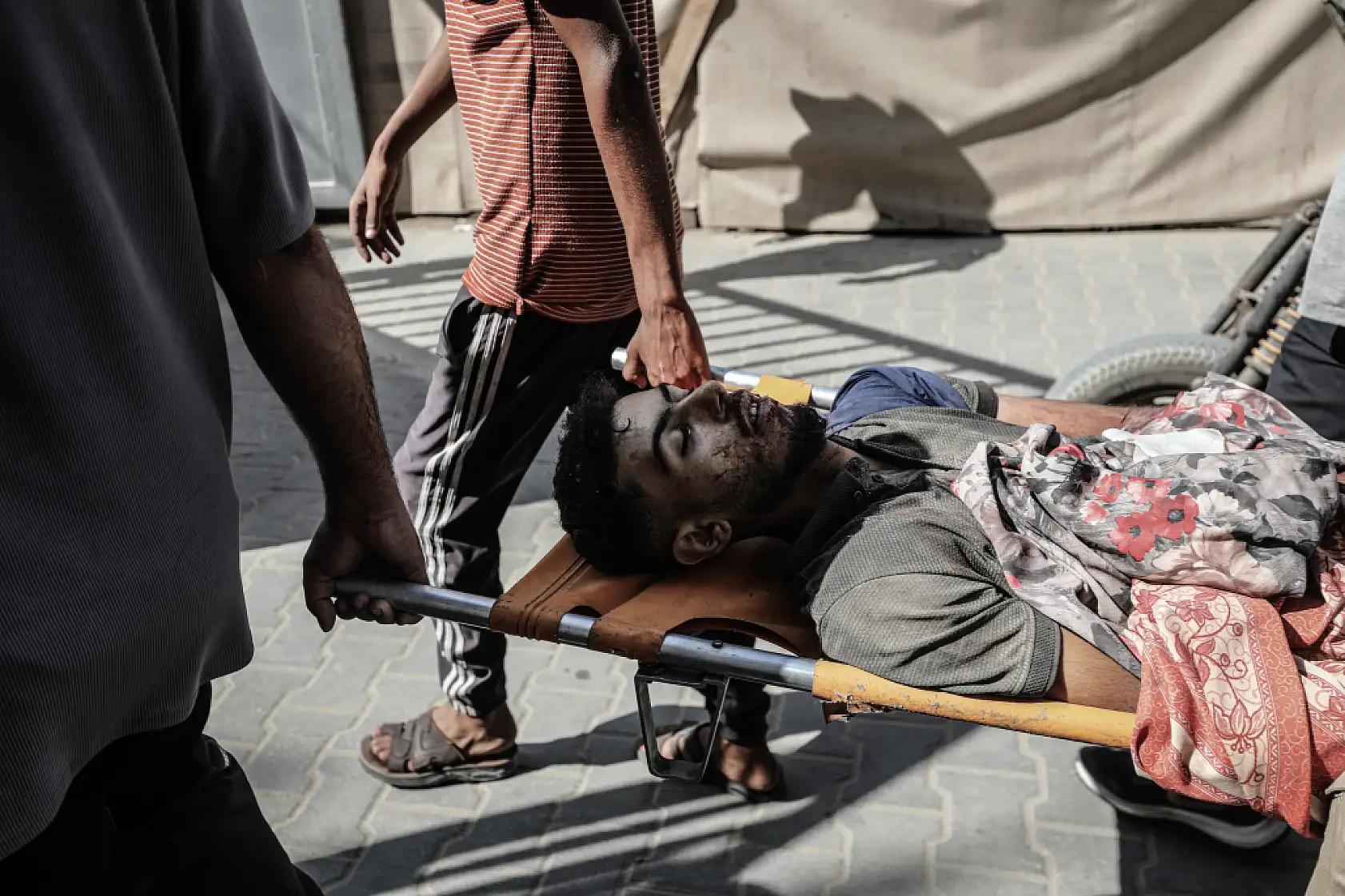 Gazze'de zulüm devam ediyor