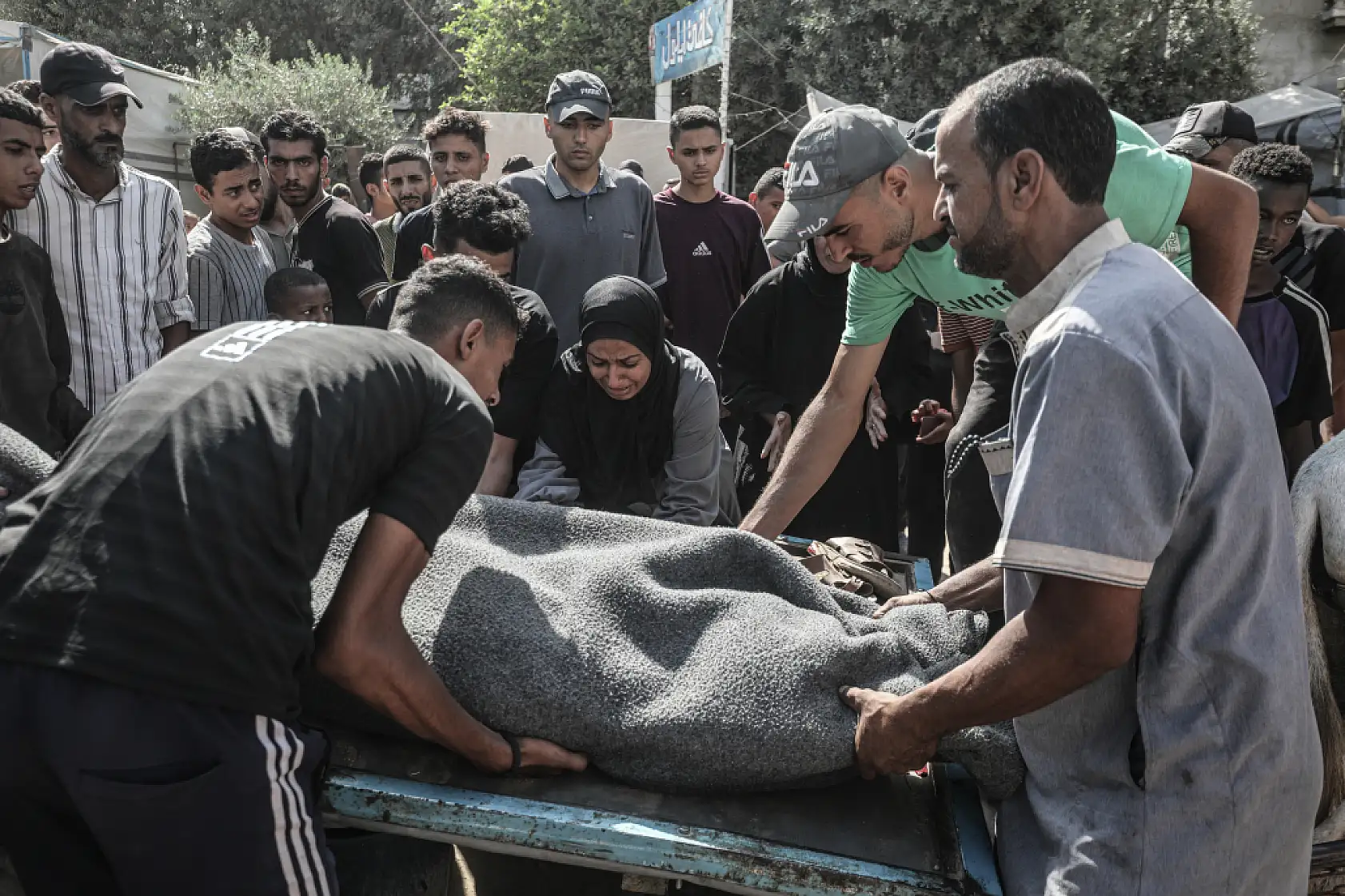 Gazze'de zulüm devam ediyor