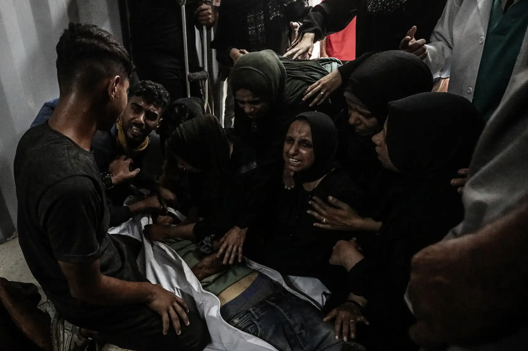 Gazze'de zulüm devam ediyor