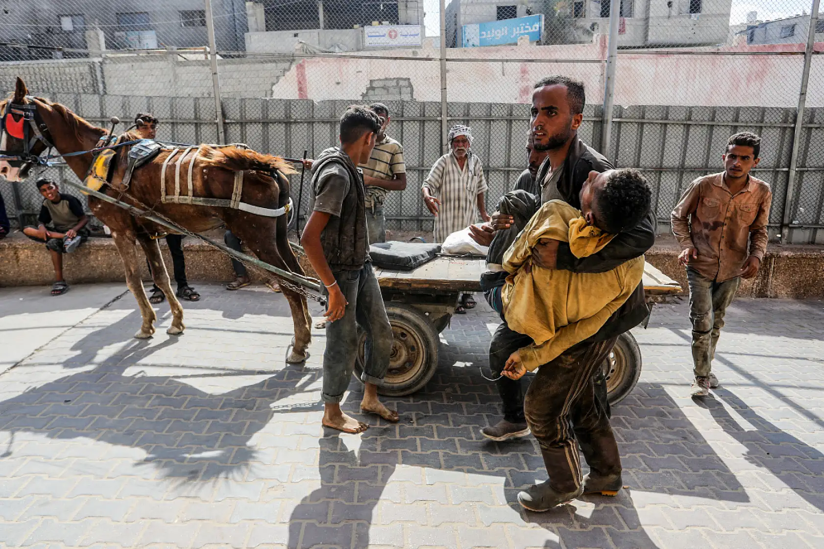 Gazze'de saldırılar sürüyor